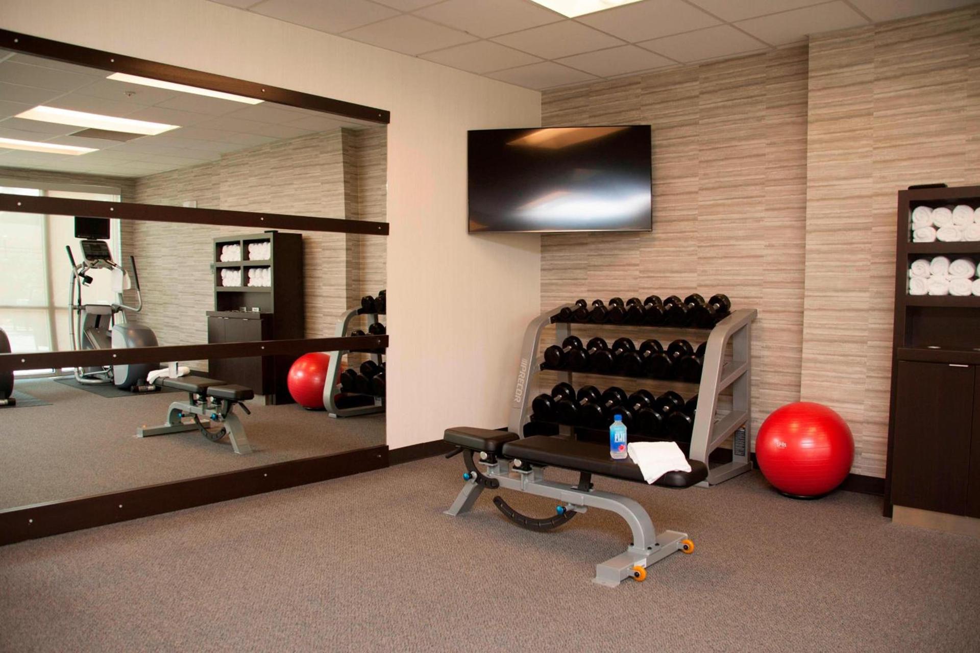 Courtyard by Marriott Houston City Place photo 35