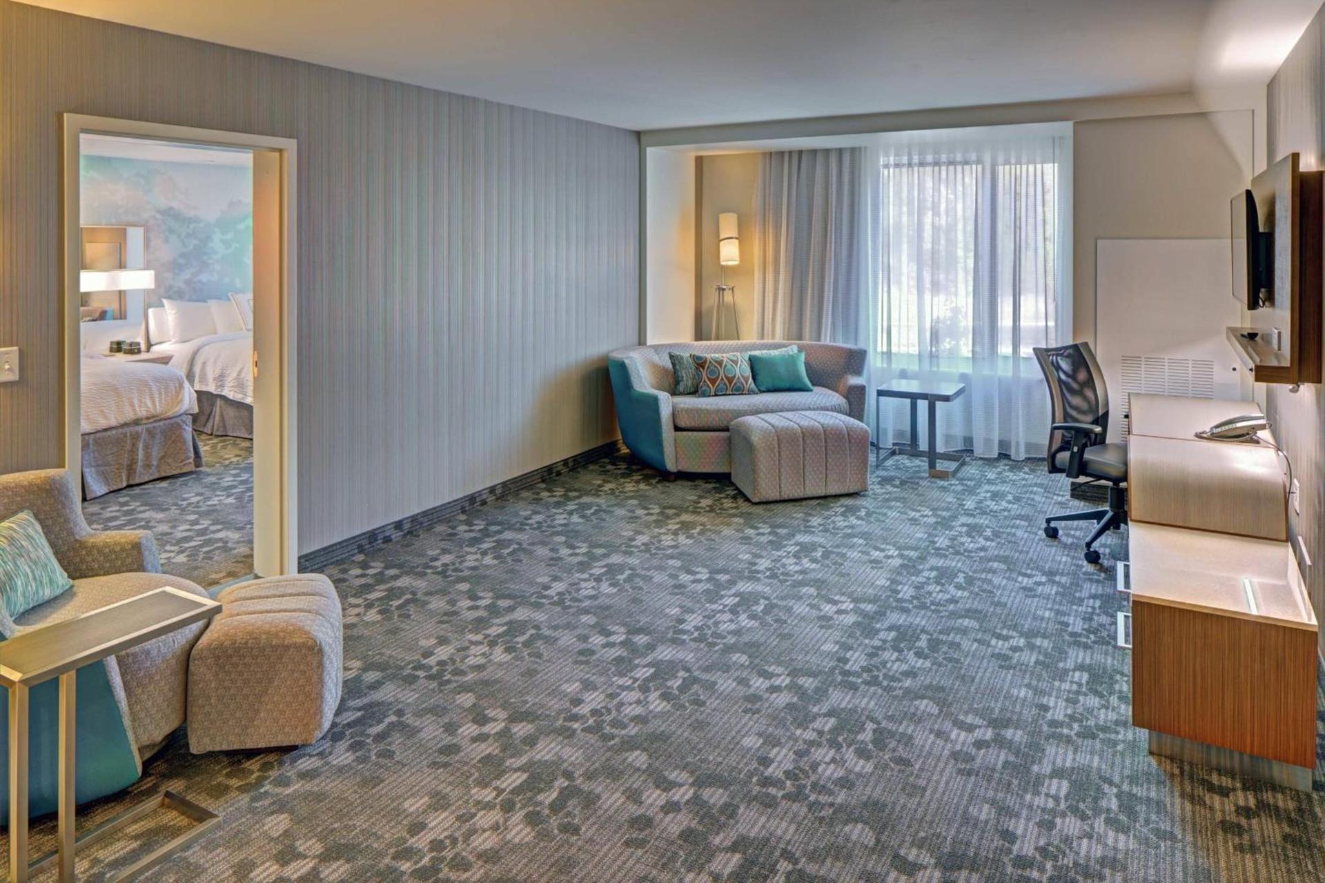Courtyard by Marriott Appleton Riverfront photo 14