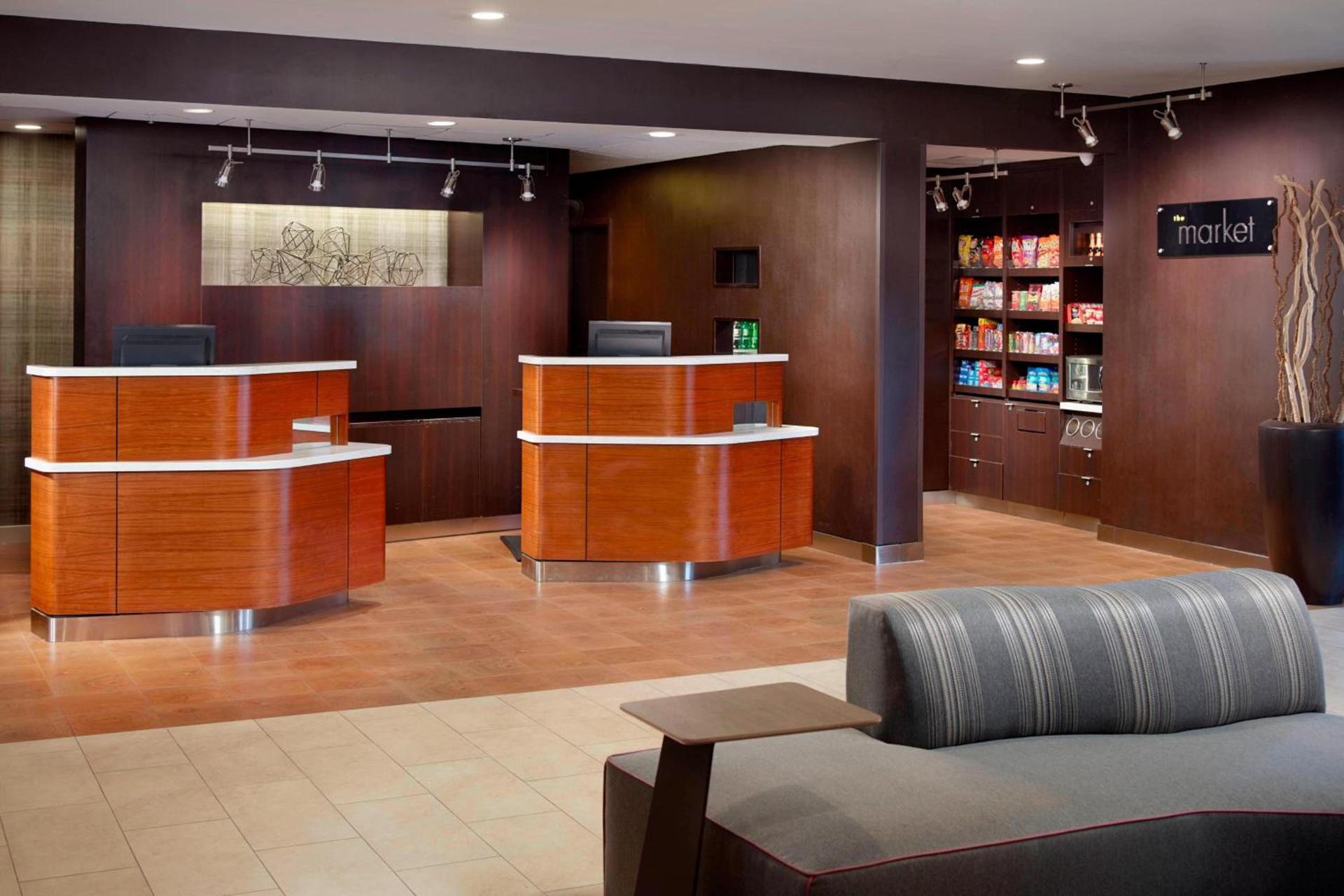 Courtyard by Marriott Atlanta Airport South/Sullivan Road photo 2