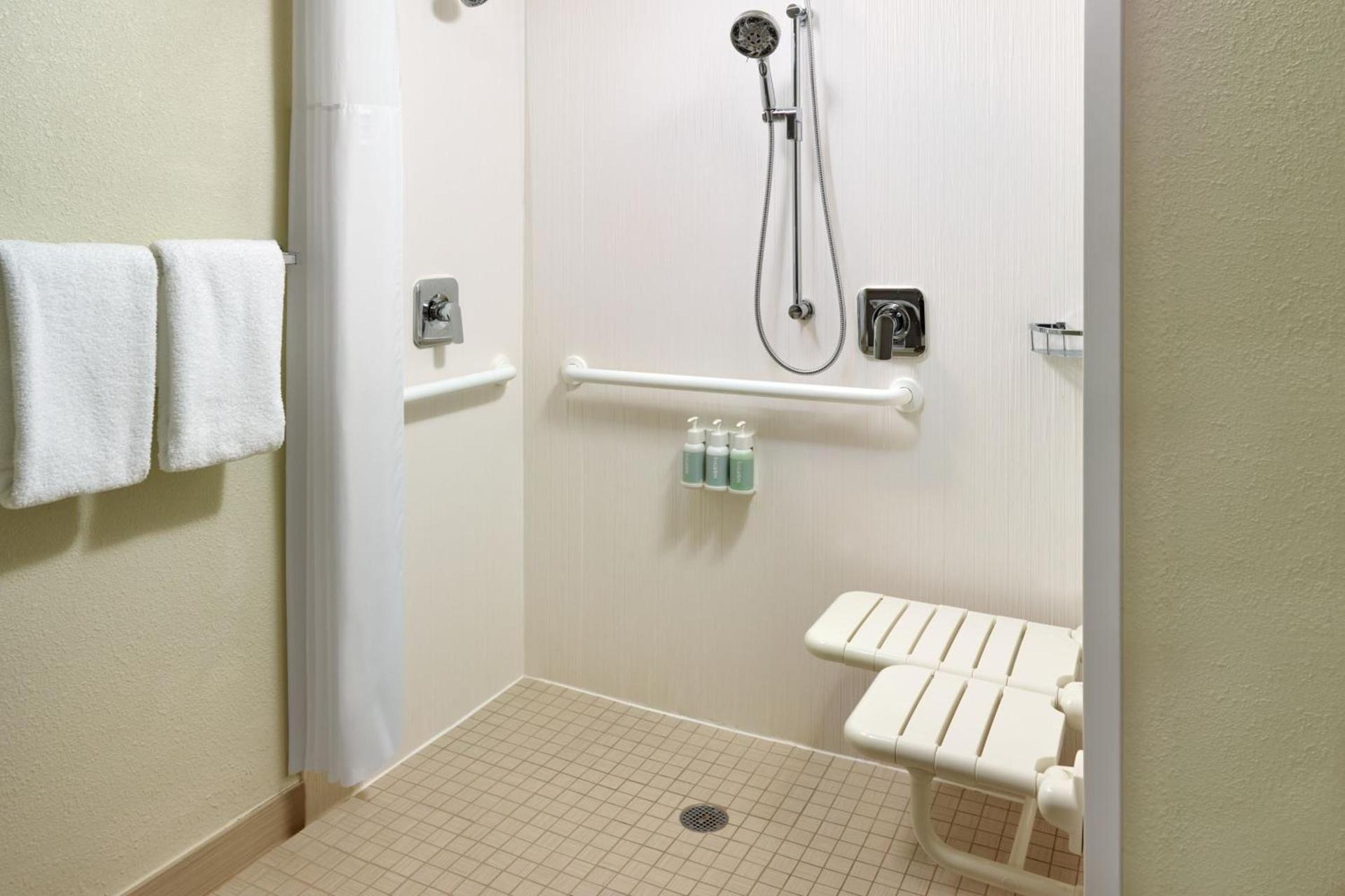 Courtyard by Marriott Atlanta Airport South/Sullivan Road photo 14