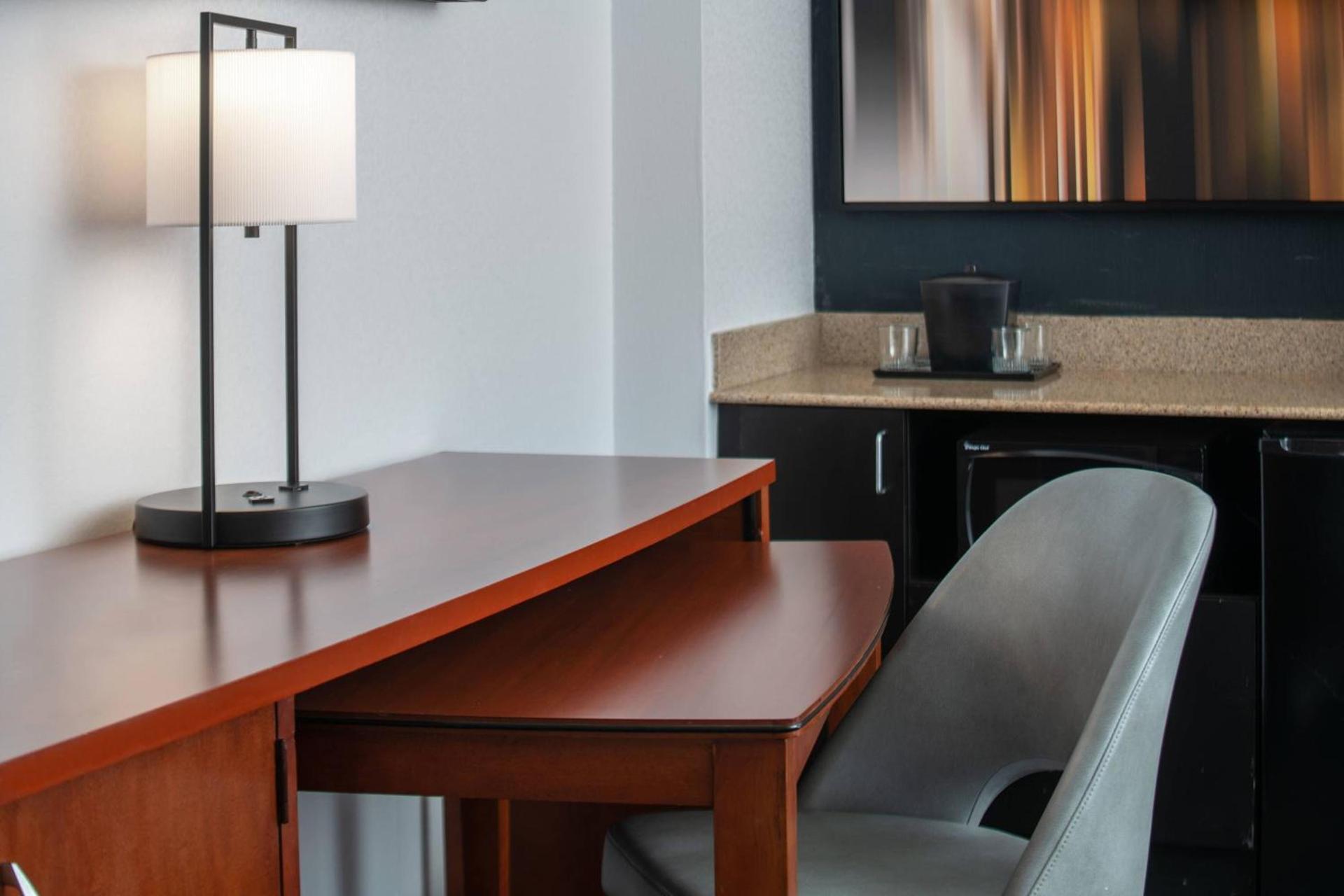 Courtyard by Marriott Dulles Airport Herndon/Reston photo 21