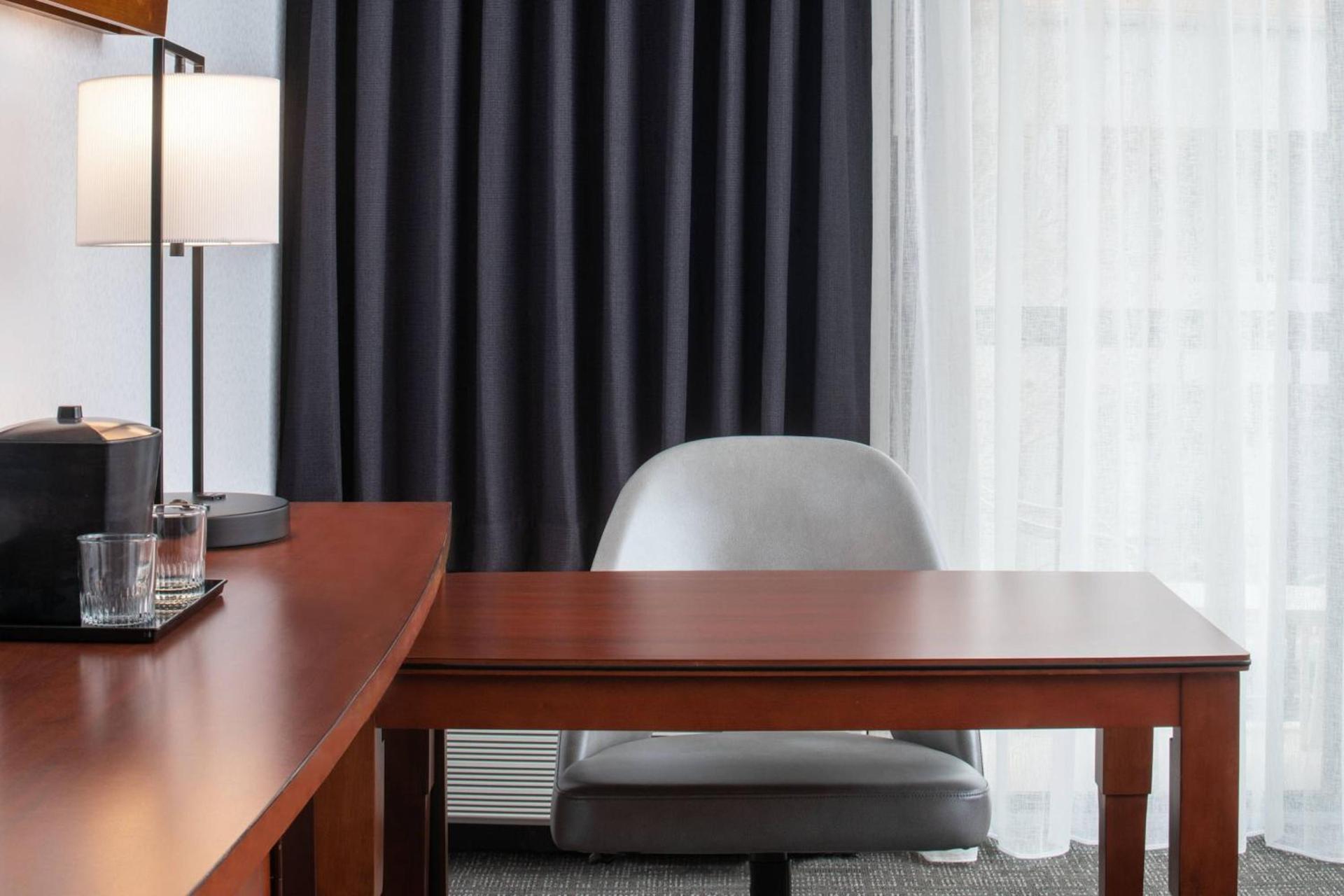 Courtyard by Marriott Dulles Airport Herndon/Reston photo 13