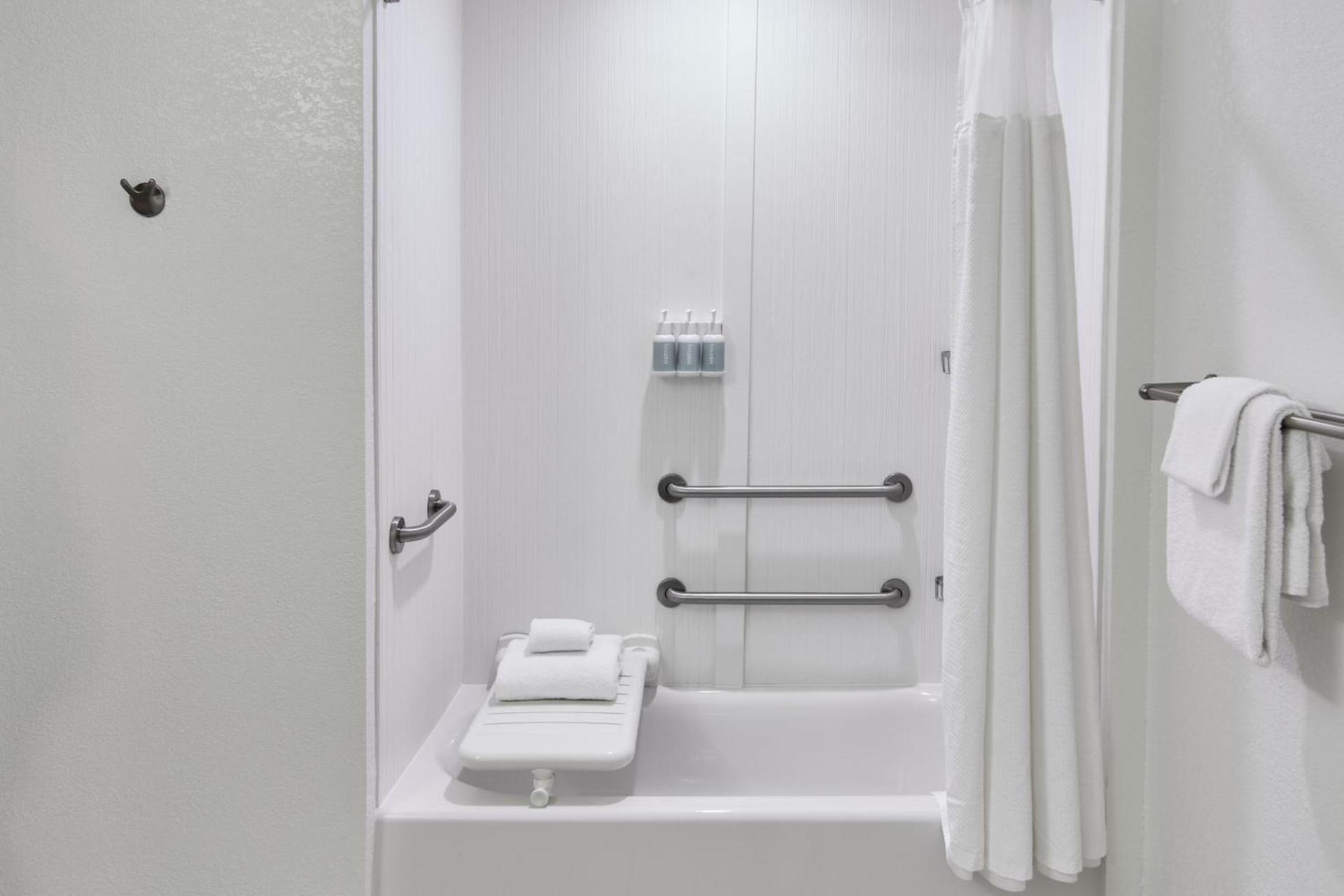 Courtyard by Marriott St. Petersburg Clearwater/Madeira Beach photo 55
