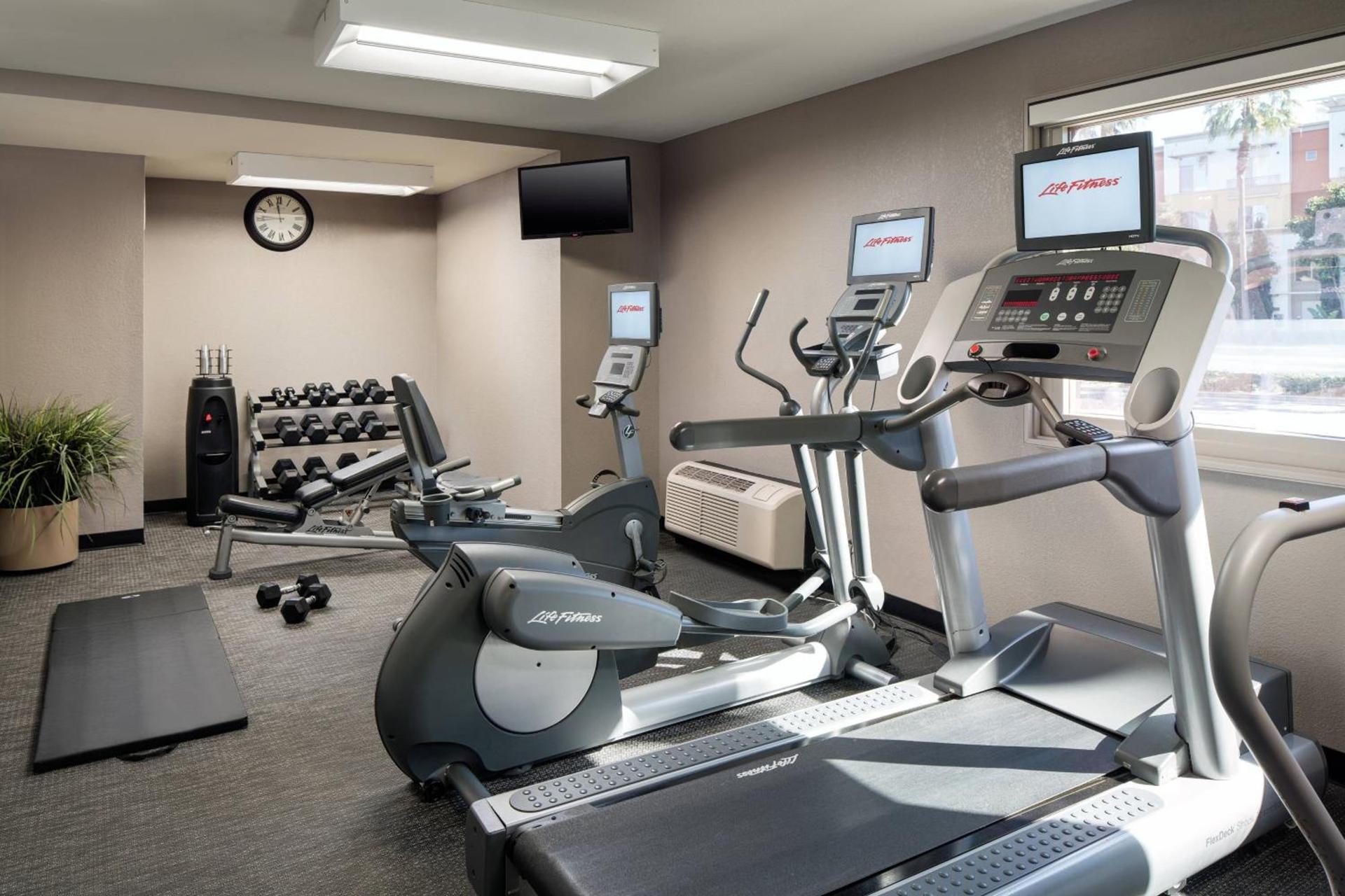 Courtyard Irvine John Wayne Airport/Orange County photo 24