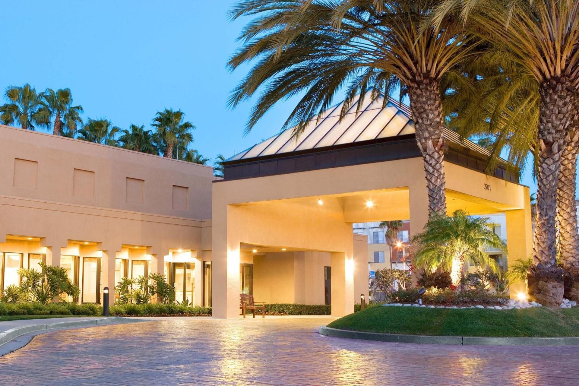 Courtyard Irvine John Wayne Airport/Orange County photo 1