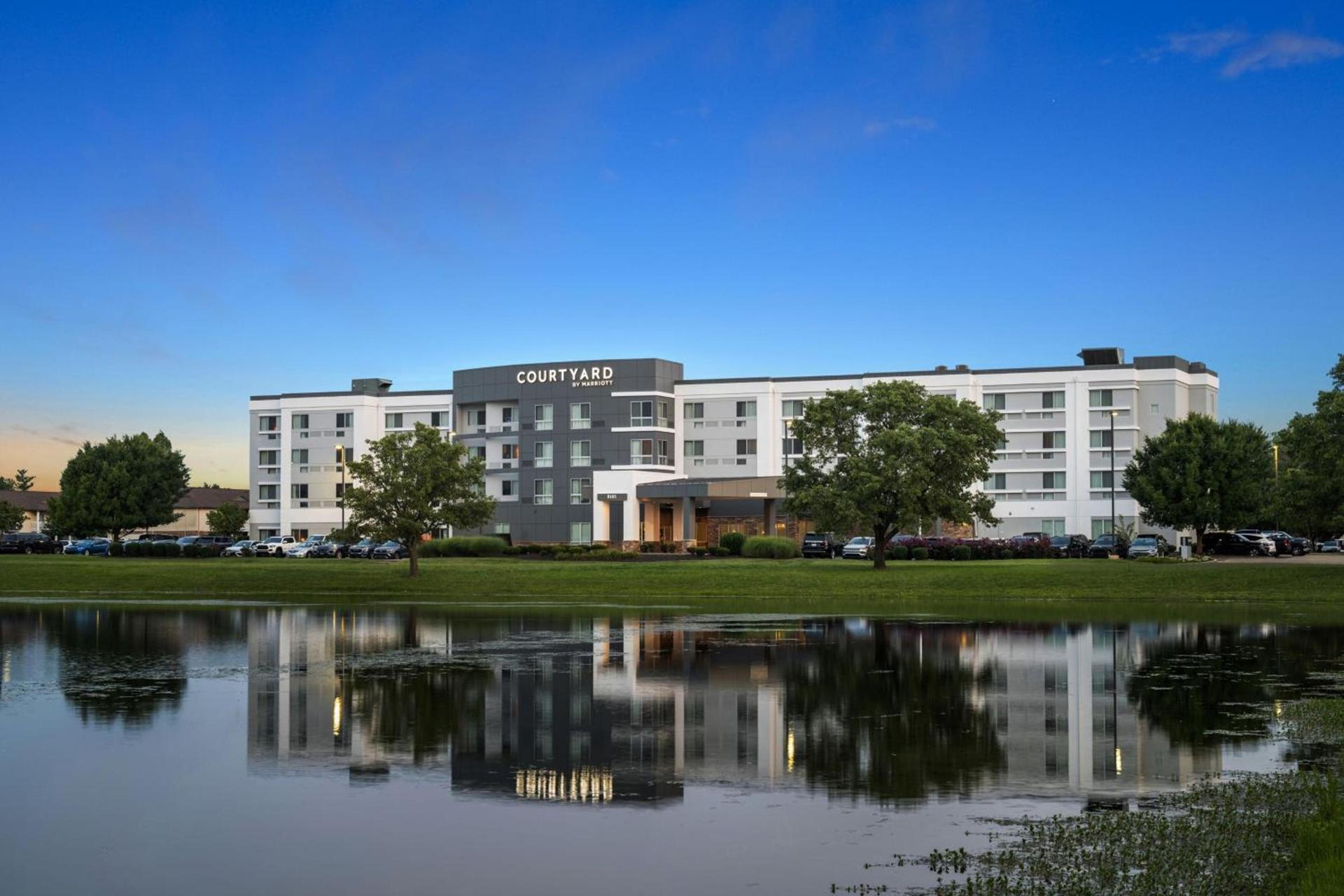 Courtyard by Marriott Evansville East photo 1
