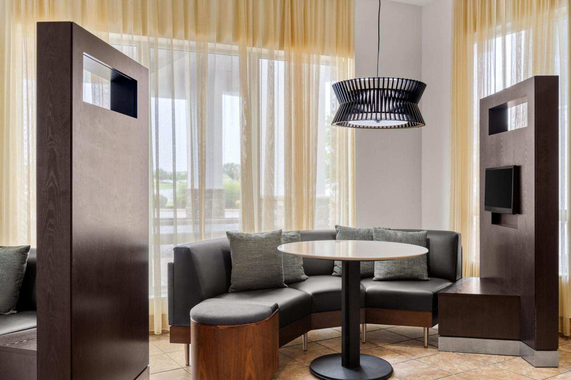 Courtyard by Marriott Evansville East photo 47