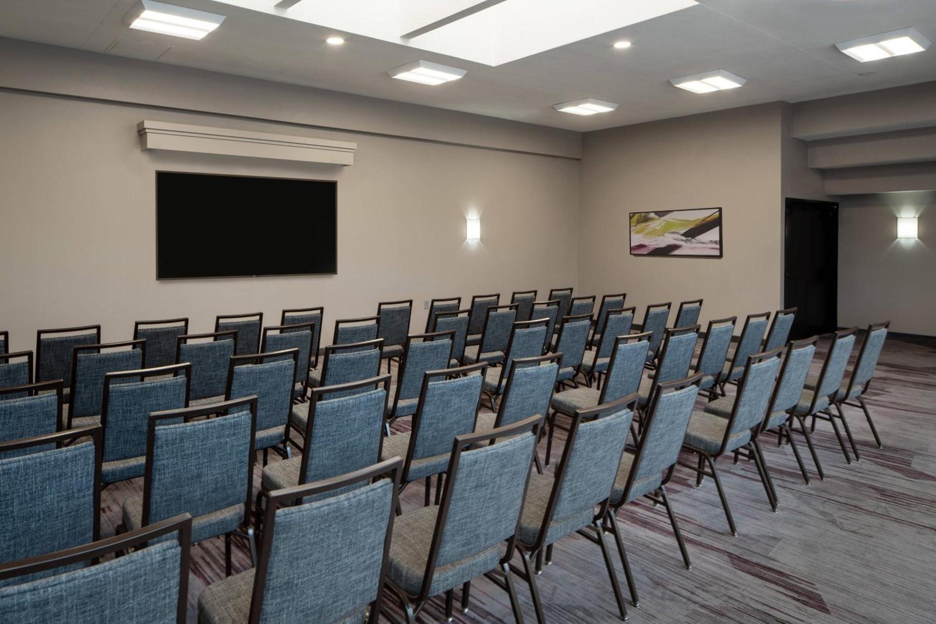 Courtyard by Marriott Dulles Airport Herndon/Reston photo 40