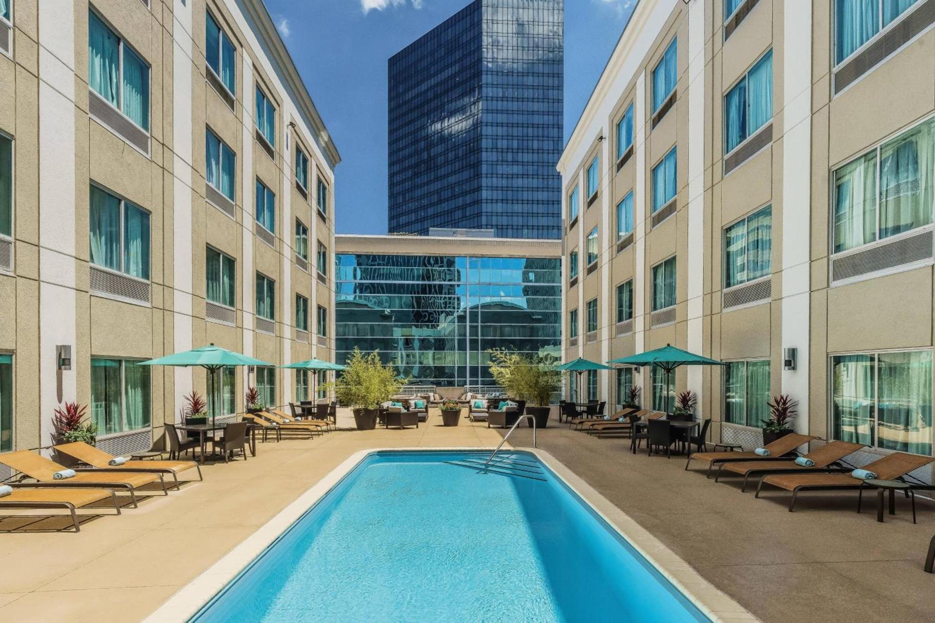 Courtyard Charlotte City Center photo 31