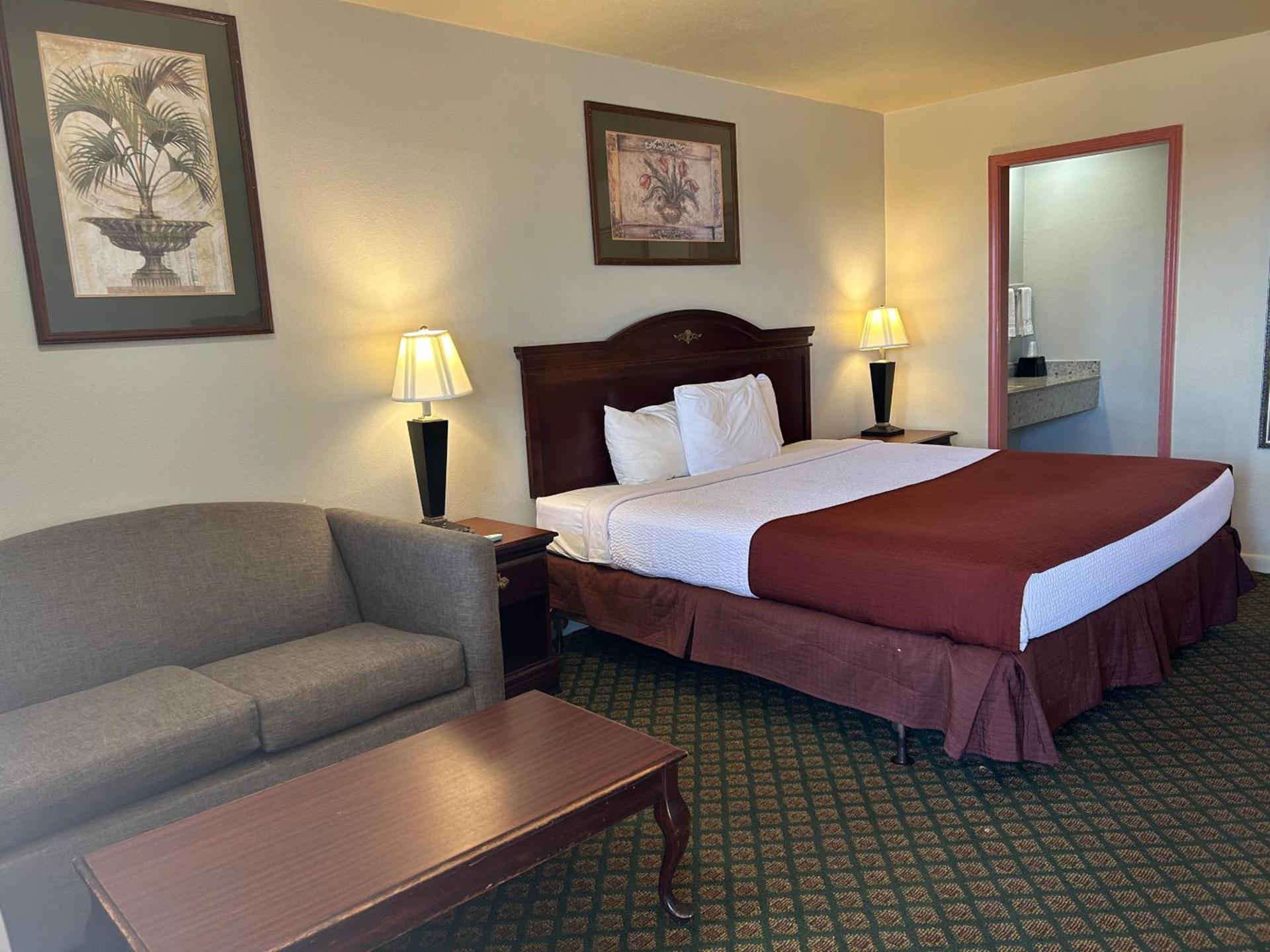 Howards Inn Motel photo 8