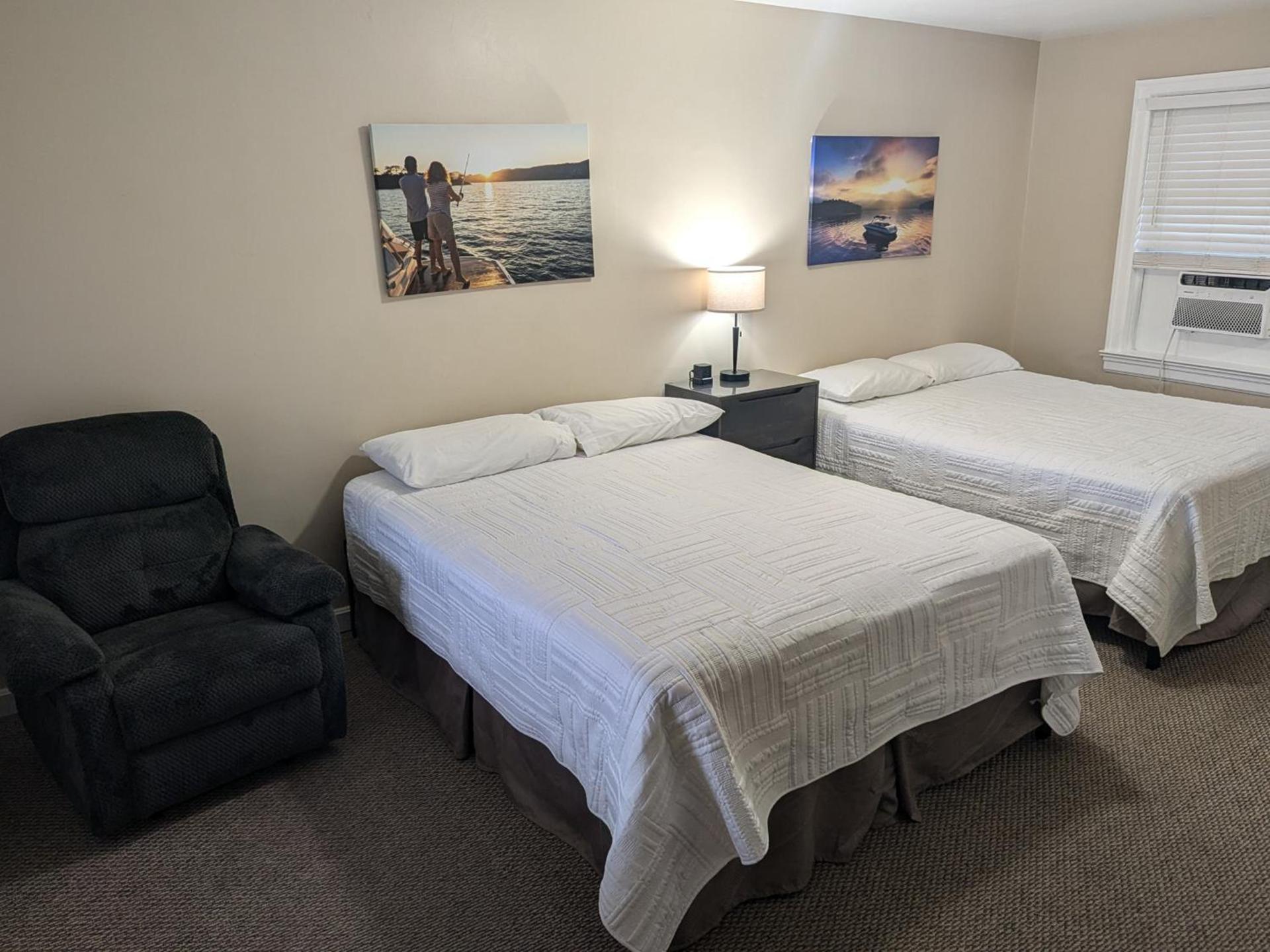 Early American Motel photo 37