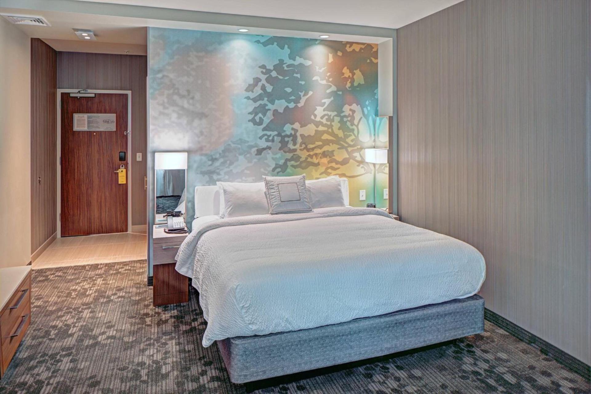 Courtyard by Marriott Appleton Riverfront photo 8