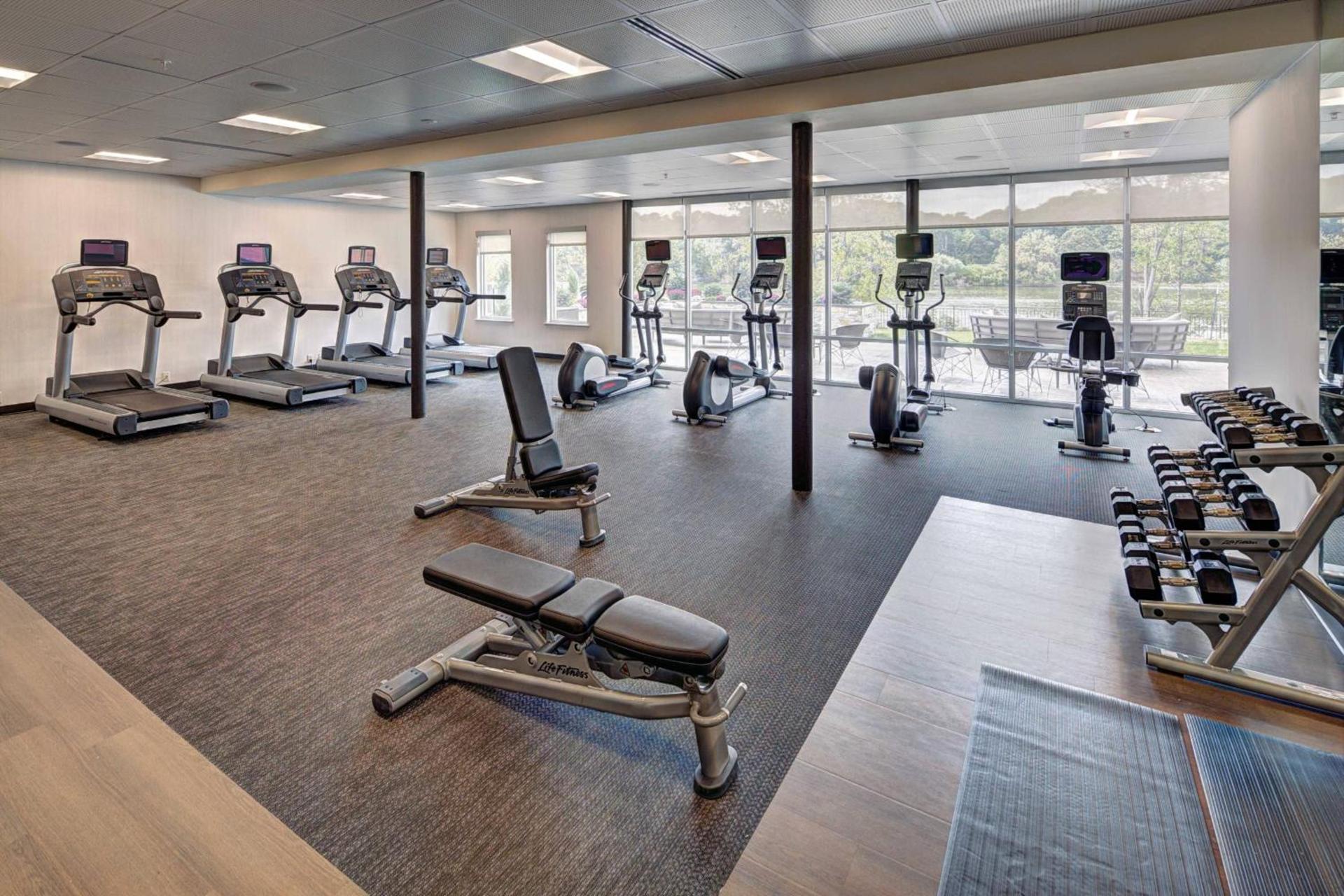 Courtyard by Marriott Appleton Riverfront photo 36