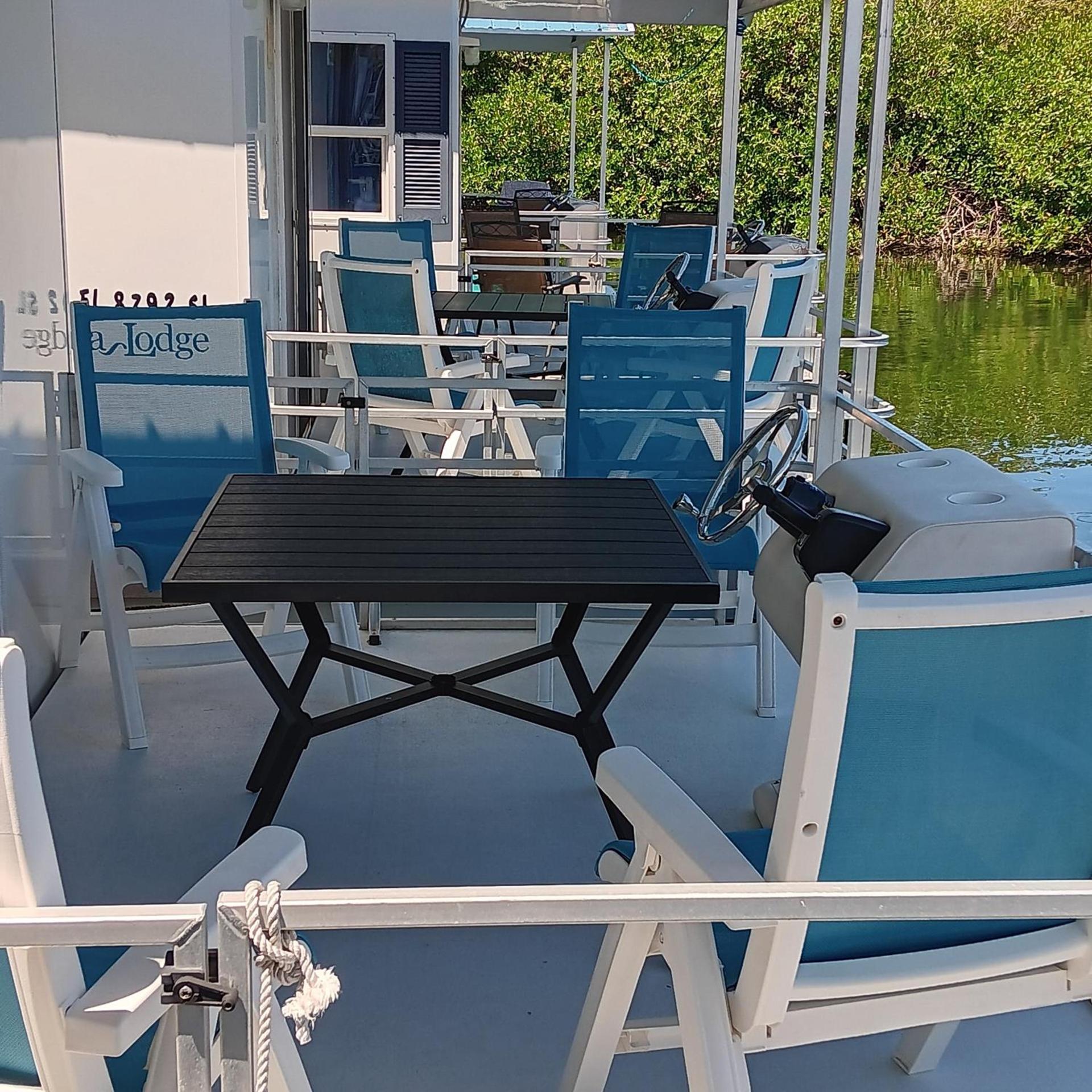 Aqua Lodges At Hurricane Hole Marina photo 13