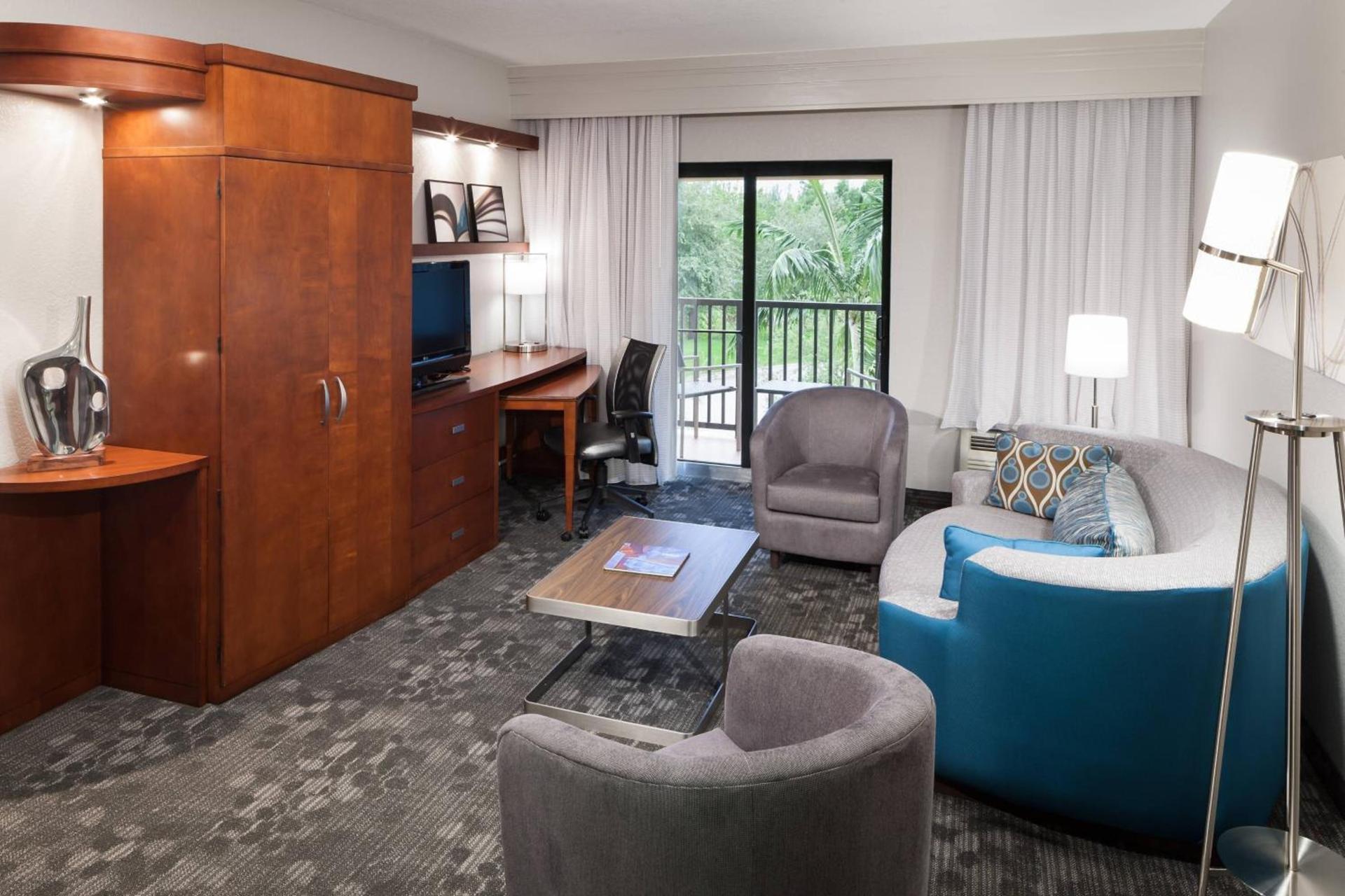 Courtyard by Marriott Miami at Dolphin Mall photo 38