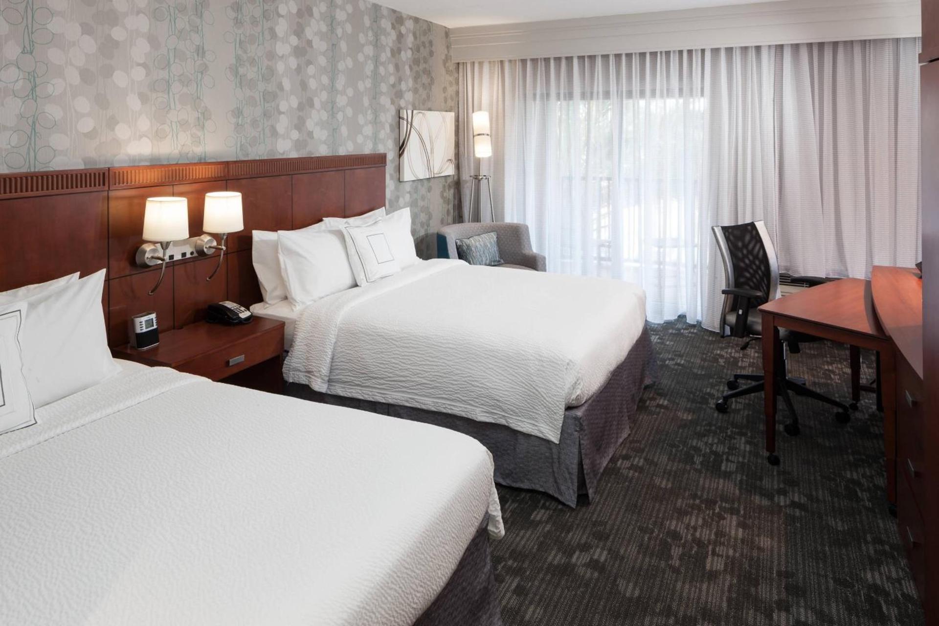 Courtyard by Marriott Miami at Dolphin Mall photo 32
