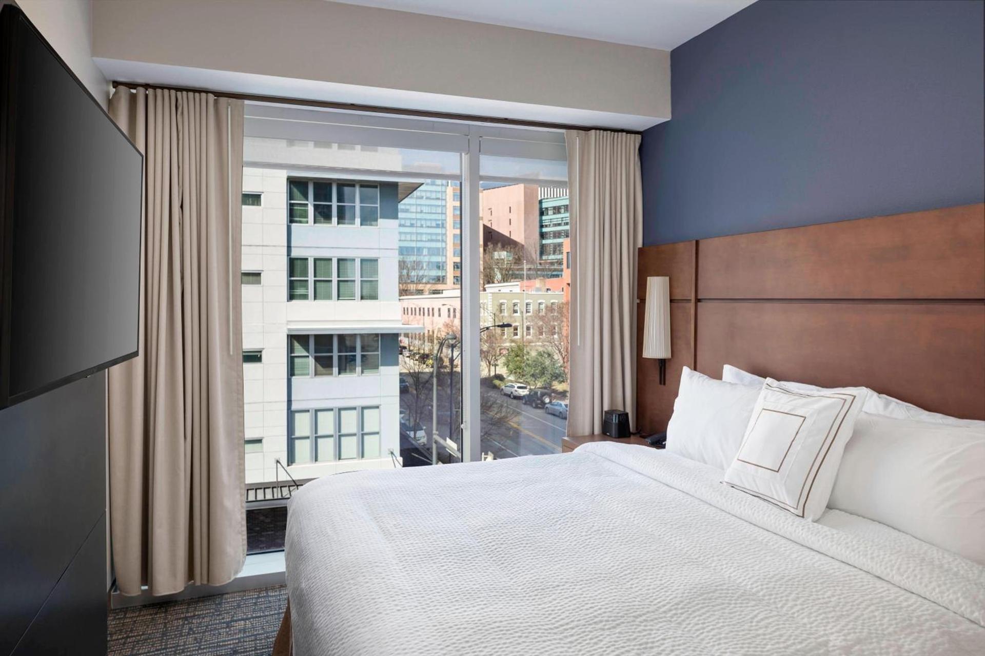 Residence Inn by Marriott Greenville Downtown photo 11