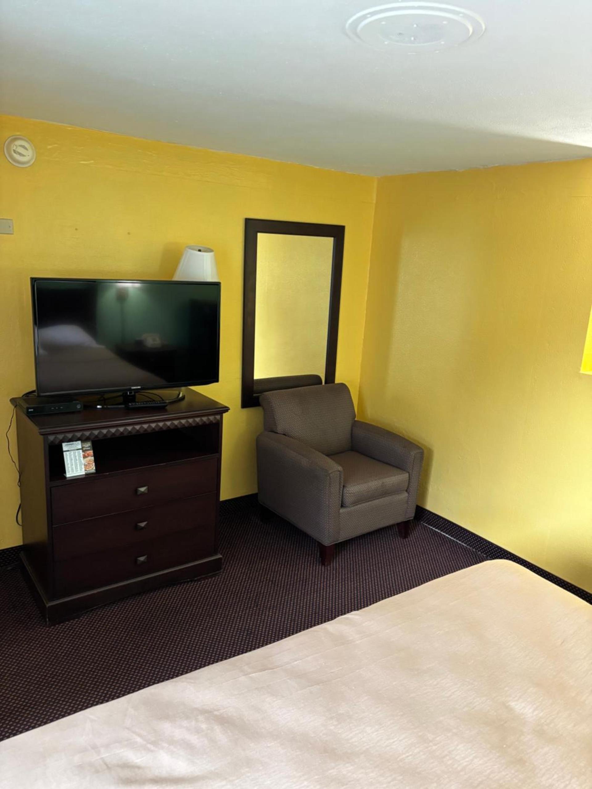Budget Host Inn Somerset photo 12
