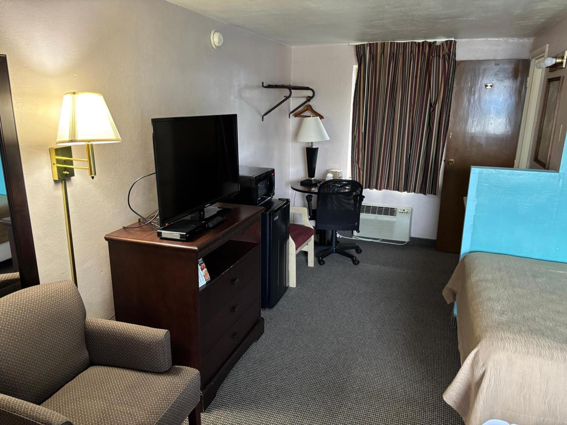 Budget Host Inn Somerset photo 17