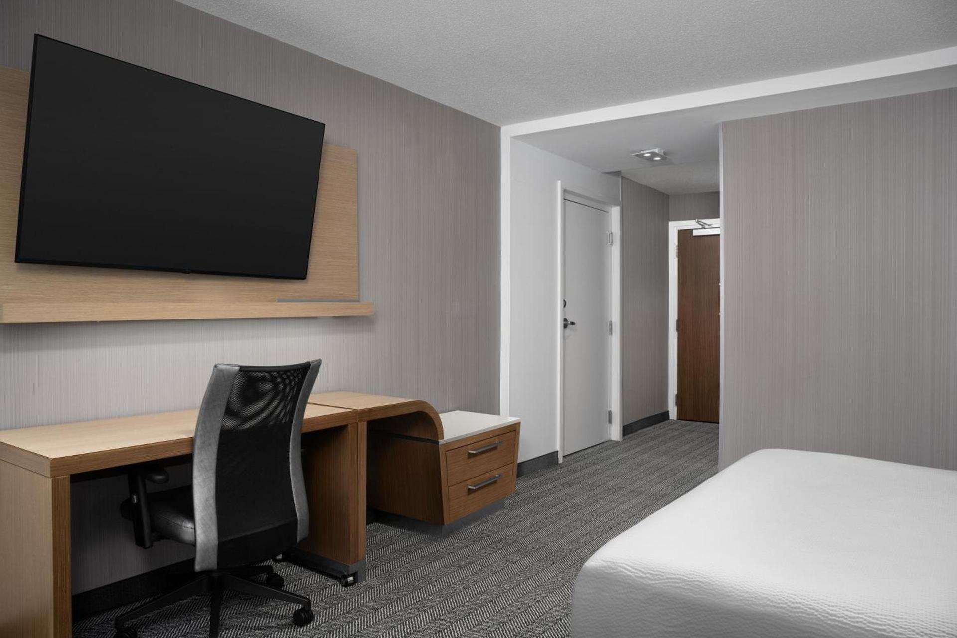 Courtyard by Marriott Philadelphia Bensalem photo 10