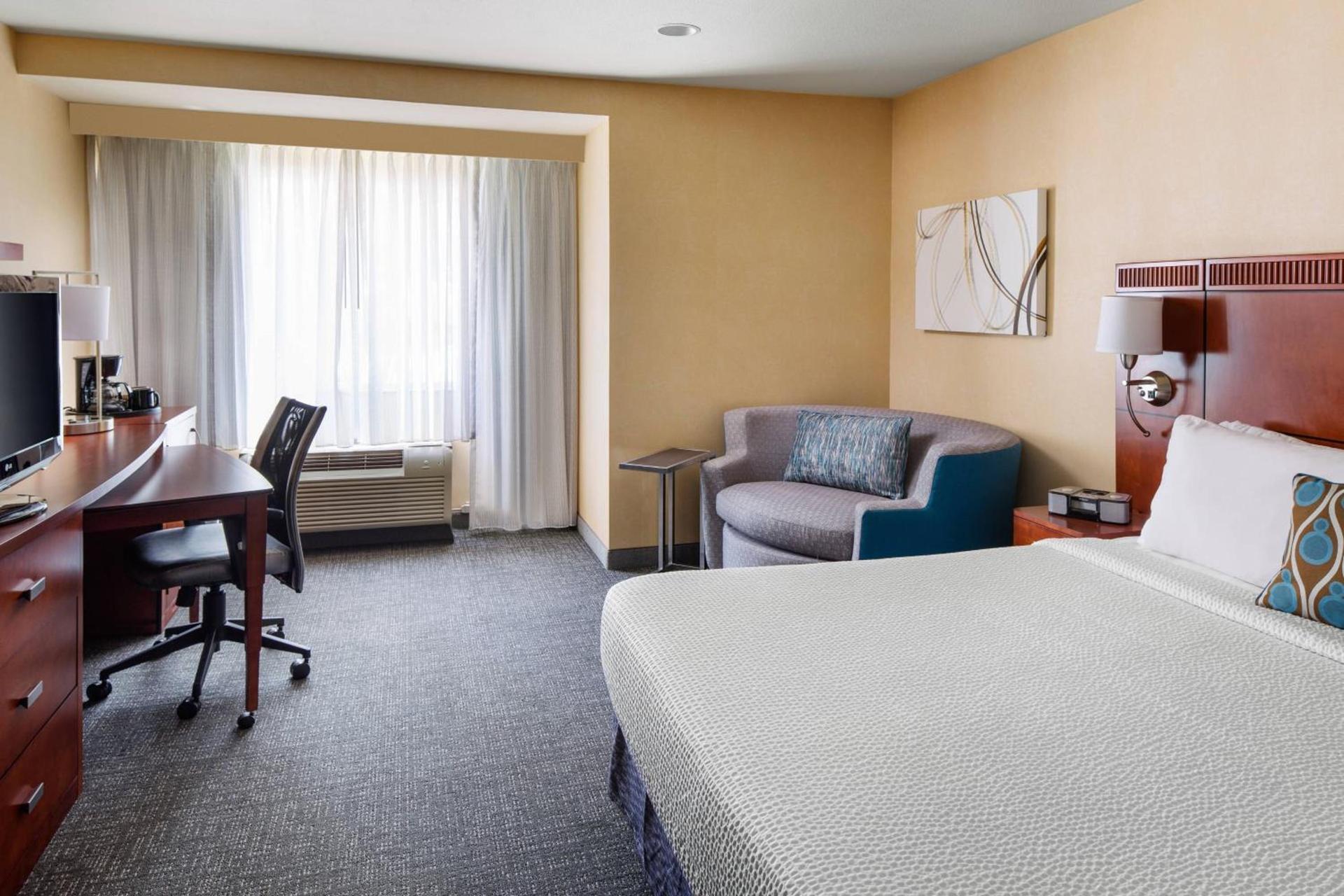 Courtyard by Marriott Sacramento Cal Expo photo 14
