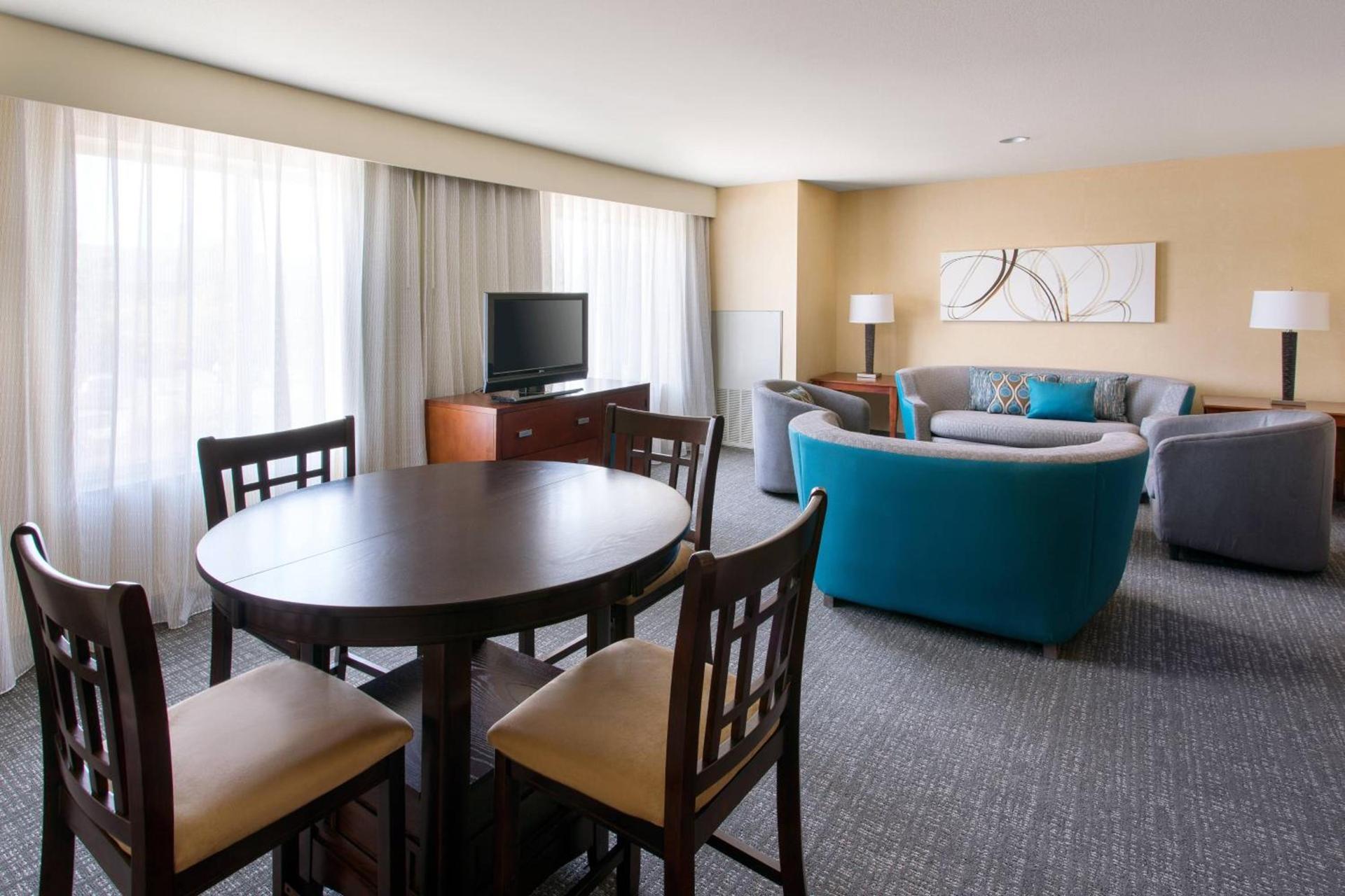 Courtyard by Marriott Sacramento Cal Expo photo 17