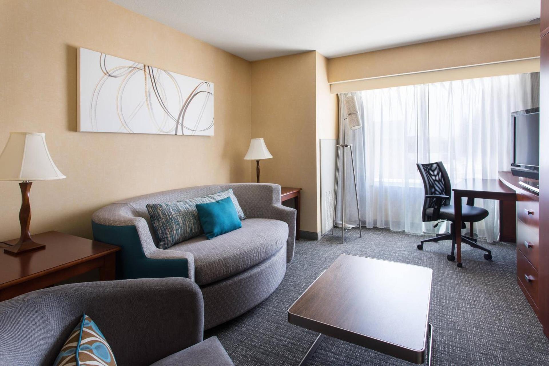 Courtyard by Marriott Sacramento Cal Expo photo 18