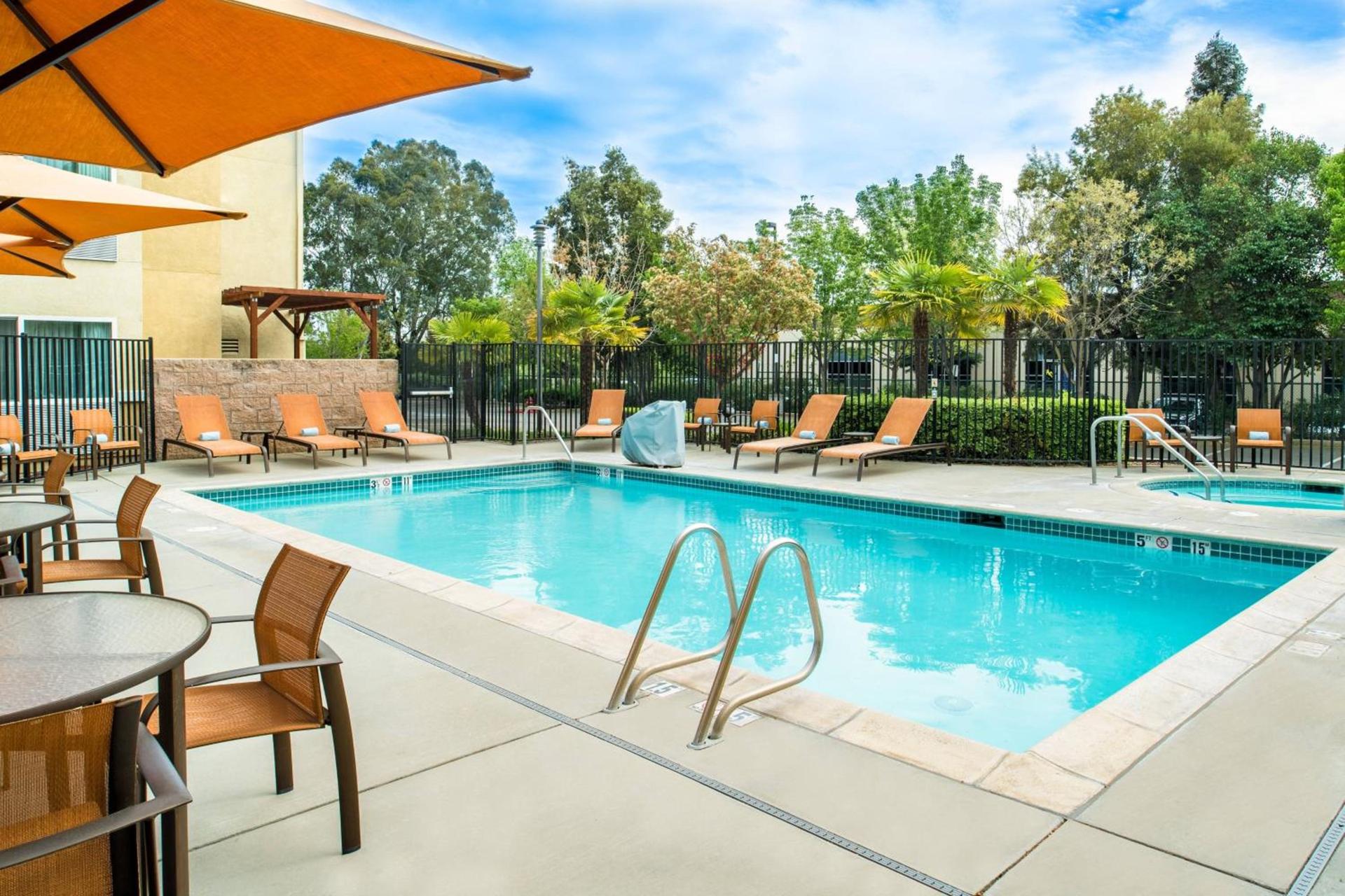Courtyard by Marriott Sacramento Cal Expo photo 25