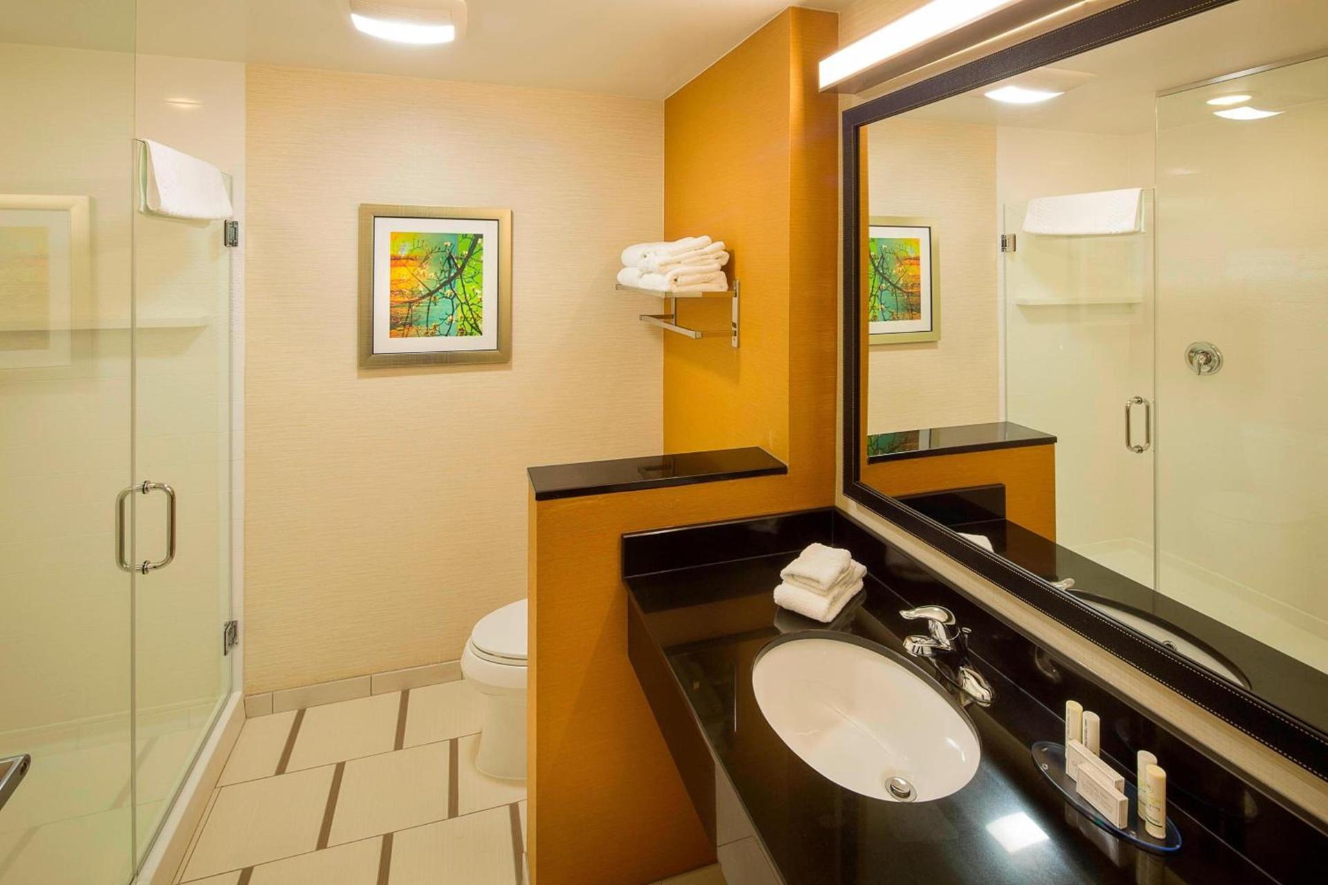 Fairfield Inn and Suites by Marriott Monaca photo 9