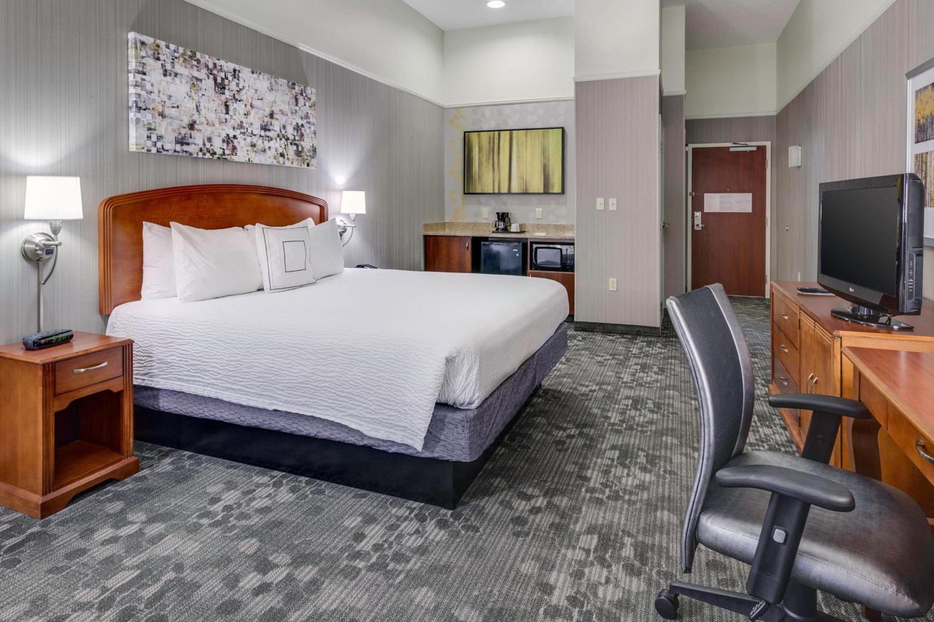 Courtyard by Marriott Providence Warwick photo 7
