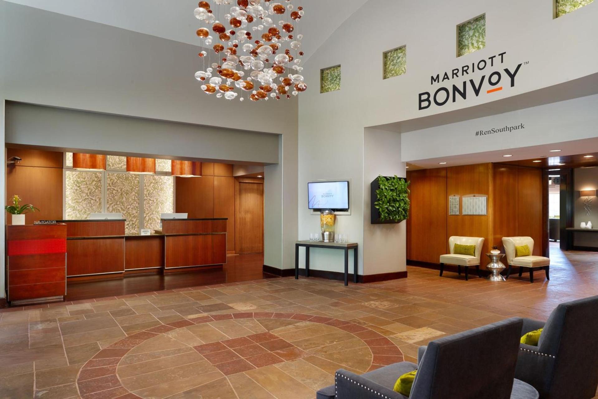 Renaissance Charlotte SouthPark Hotel photo 2