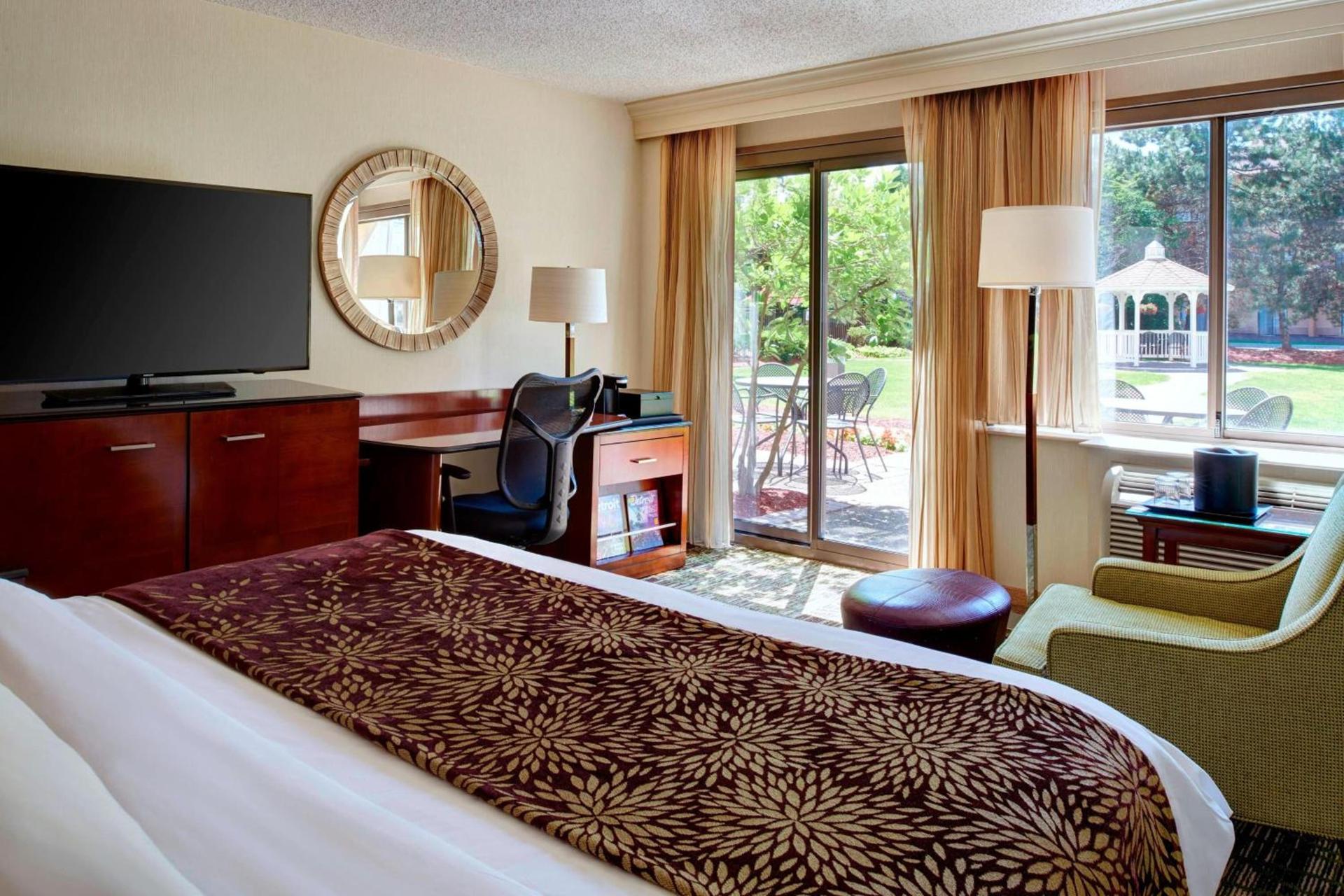 Detroit Marriott Livonia photo 9