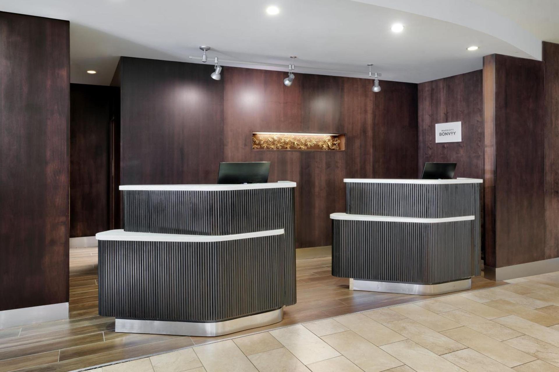 Courtyard by Marriott Johnson City photo 2
