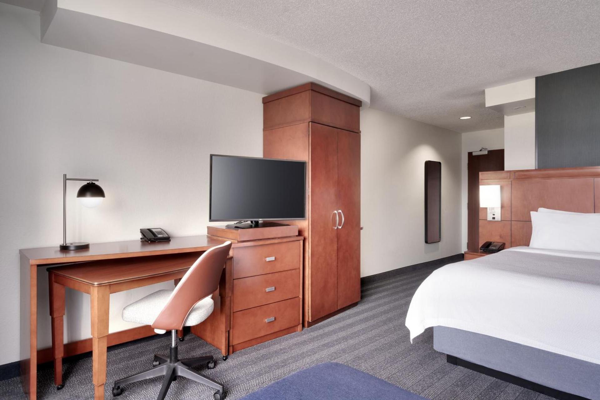 Courtyard by Marriott Johnson City photo 6
