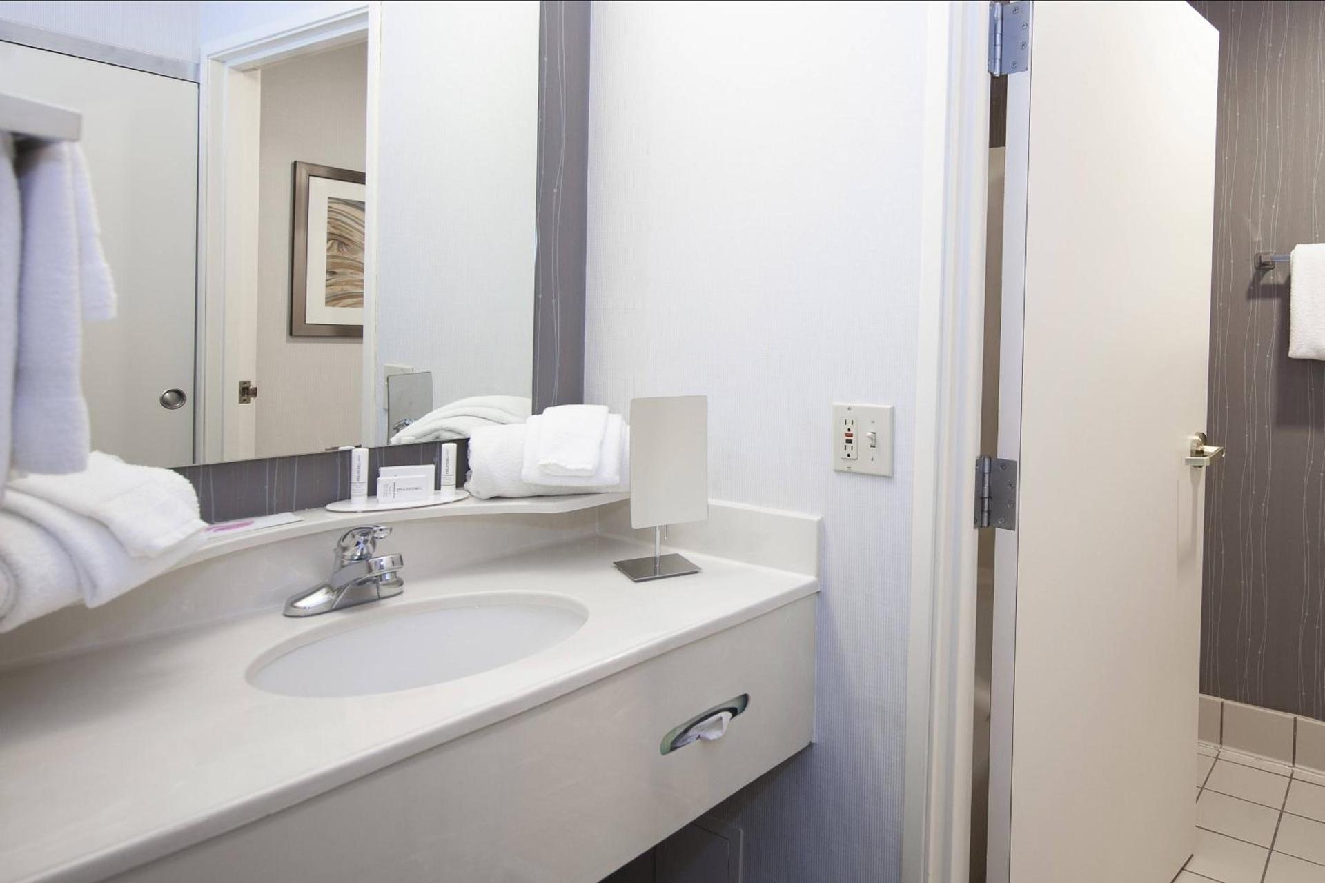 Courtyard by Marriott Valdosta photo 8