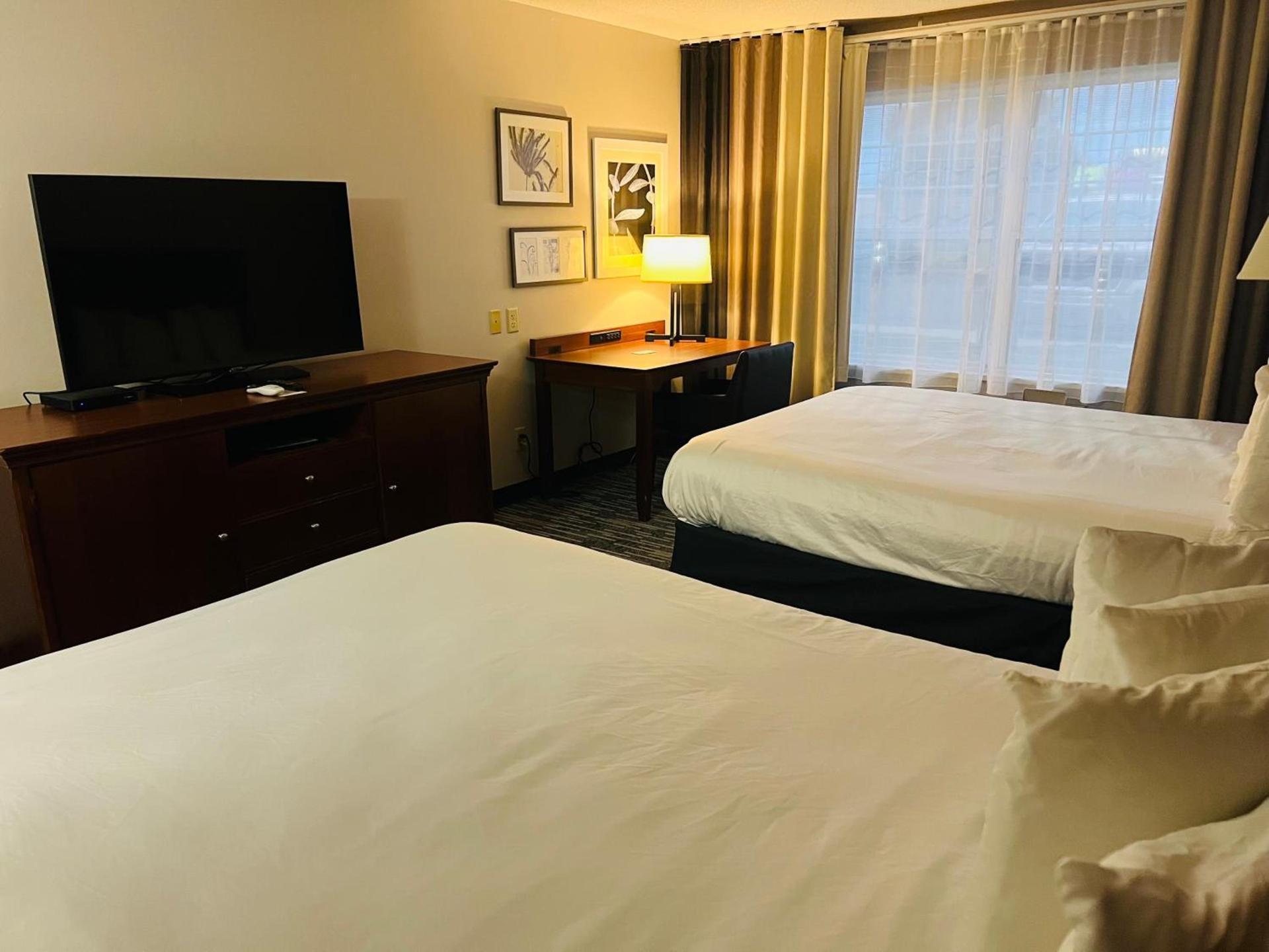 HARMONY INN & SUITES photo 62