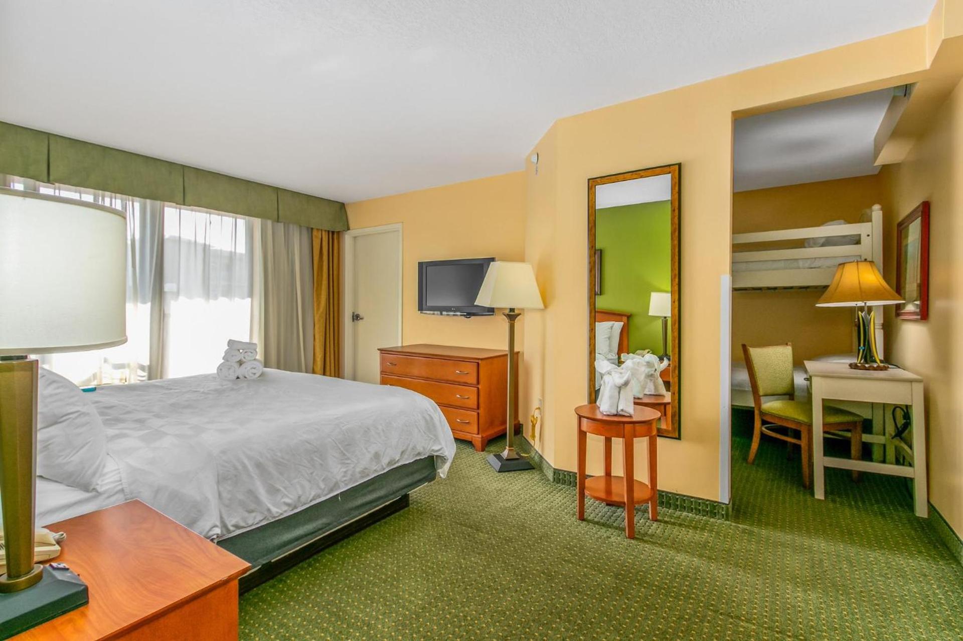 Holiday Inn & Suites Clearwater Beach by IHG photo 83