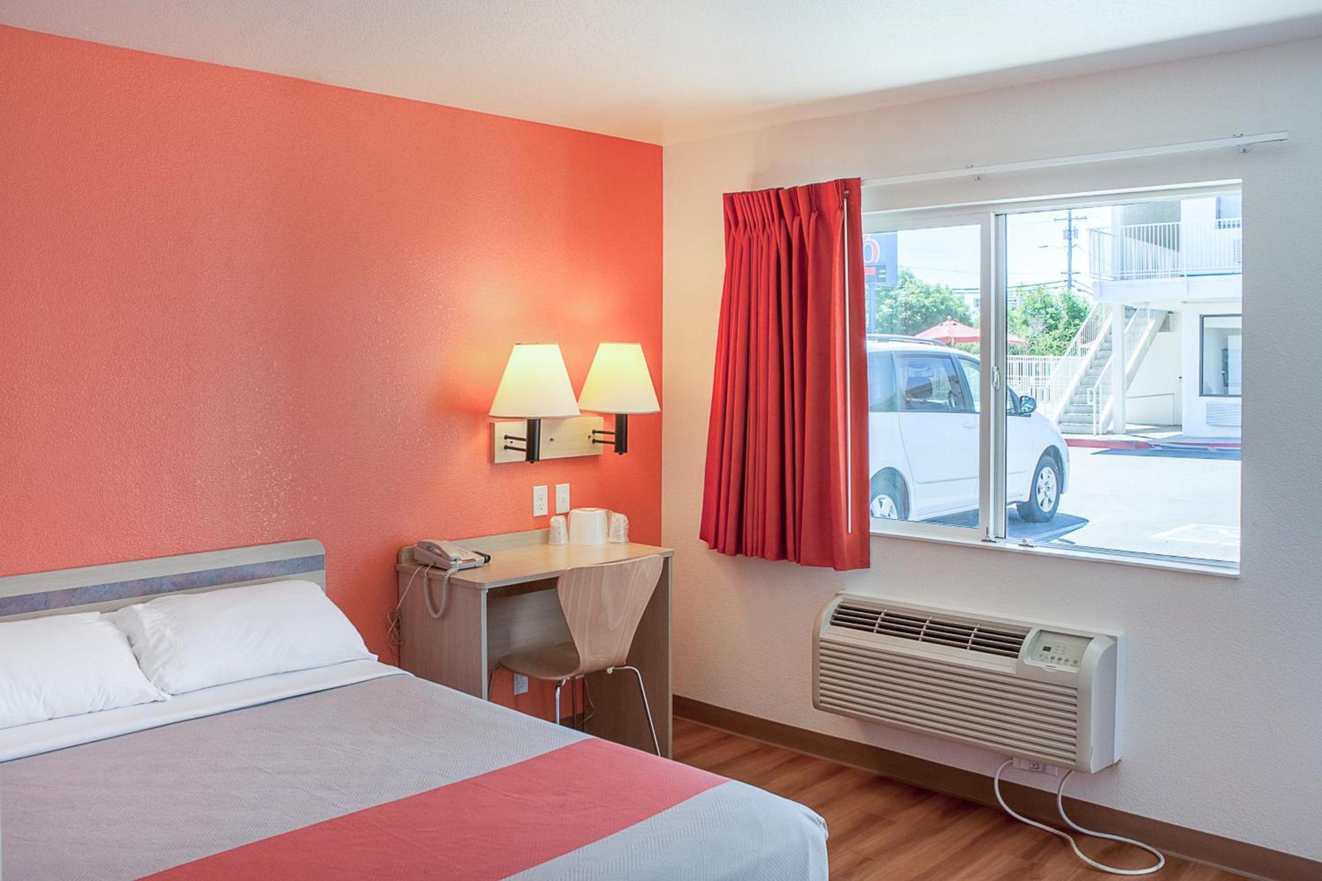 Motel 6-Ukiah, CA photo 10