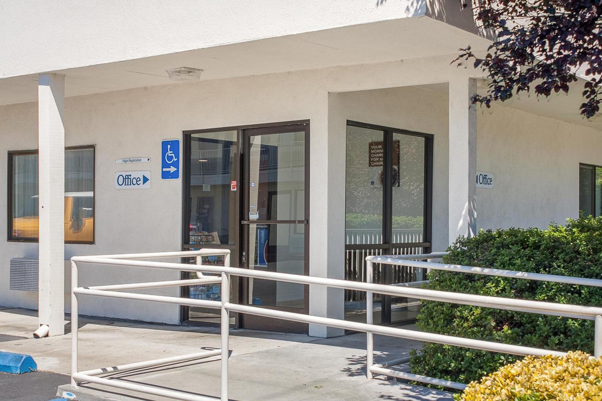 Motel 6-Ukiah, CA photo 19
