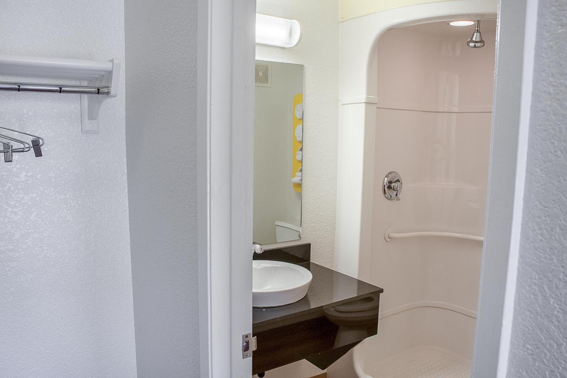 Motel 6-Ukiah, CA photo 37
