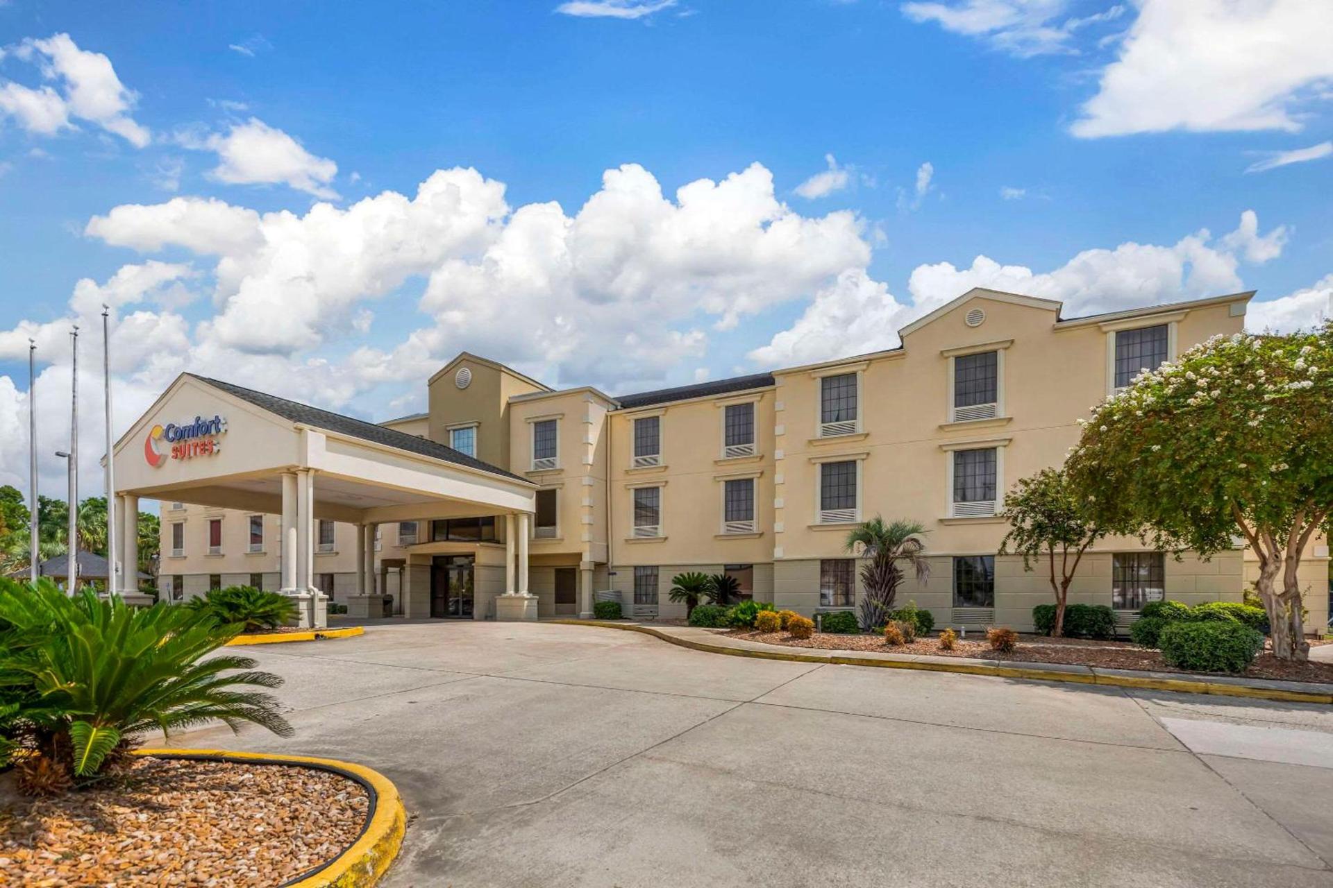 Comfort Suites Port Allen - Baton Rouge photo 2