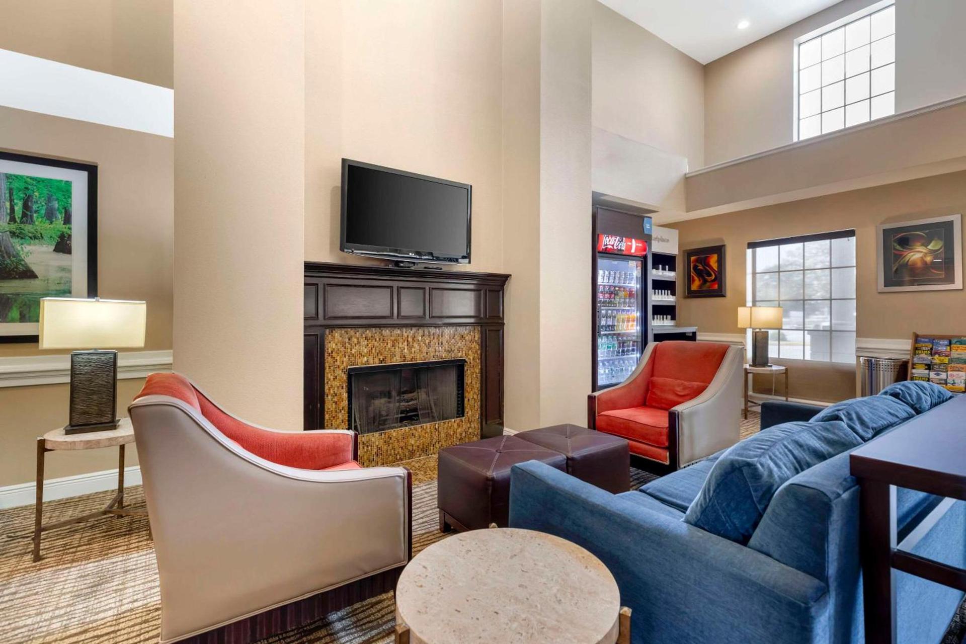 Comfort Suites Port Allen - Baton Rouge photo 6