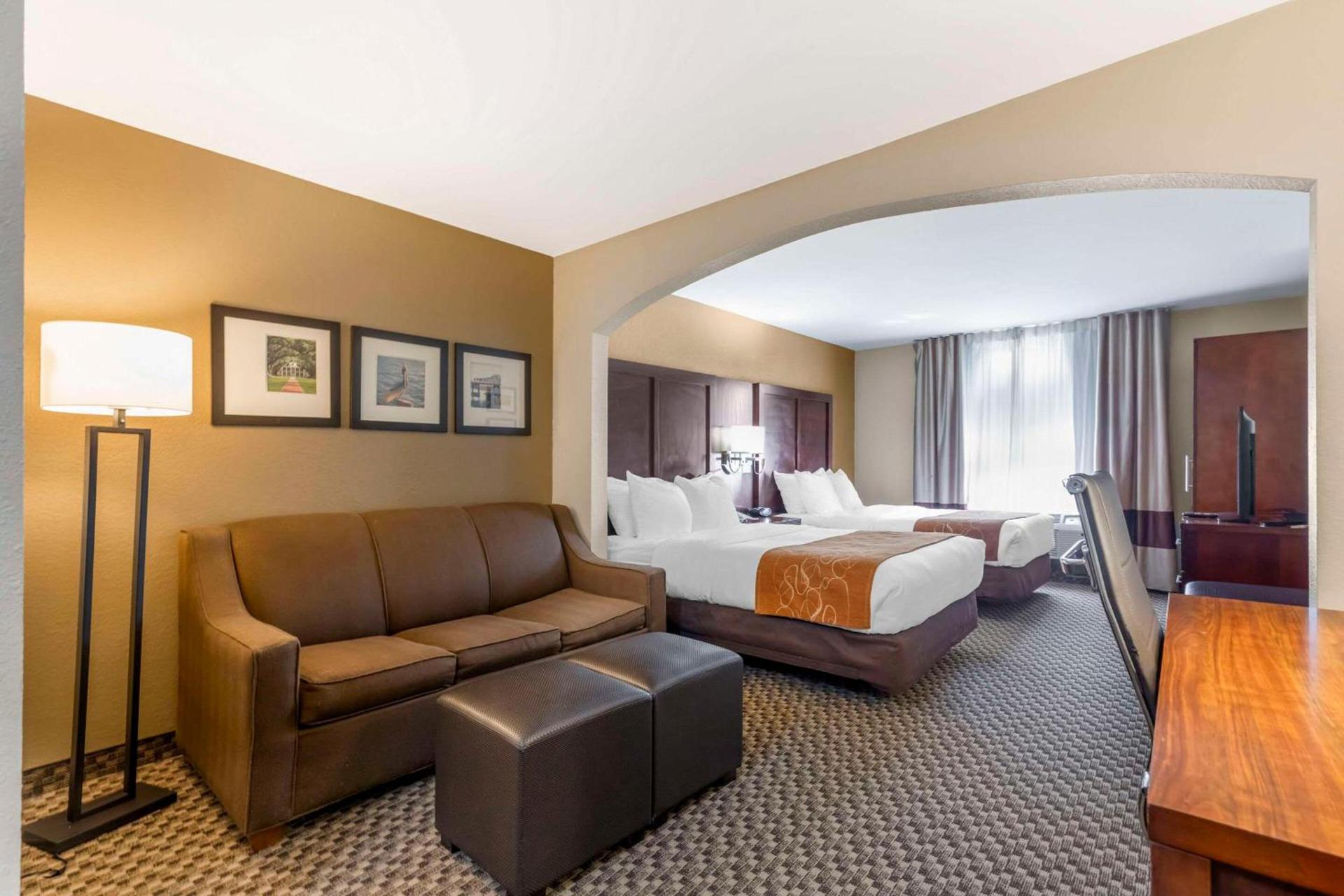 Comfort Suites Port Allen - Baton Rouge photo 25