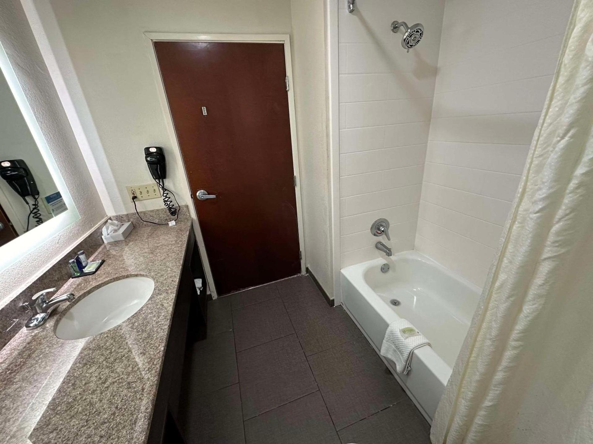 Sleep Inn & Suites Pineville - Alexandria photo 15