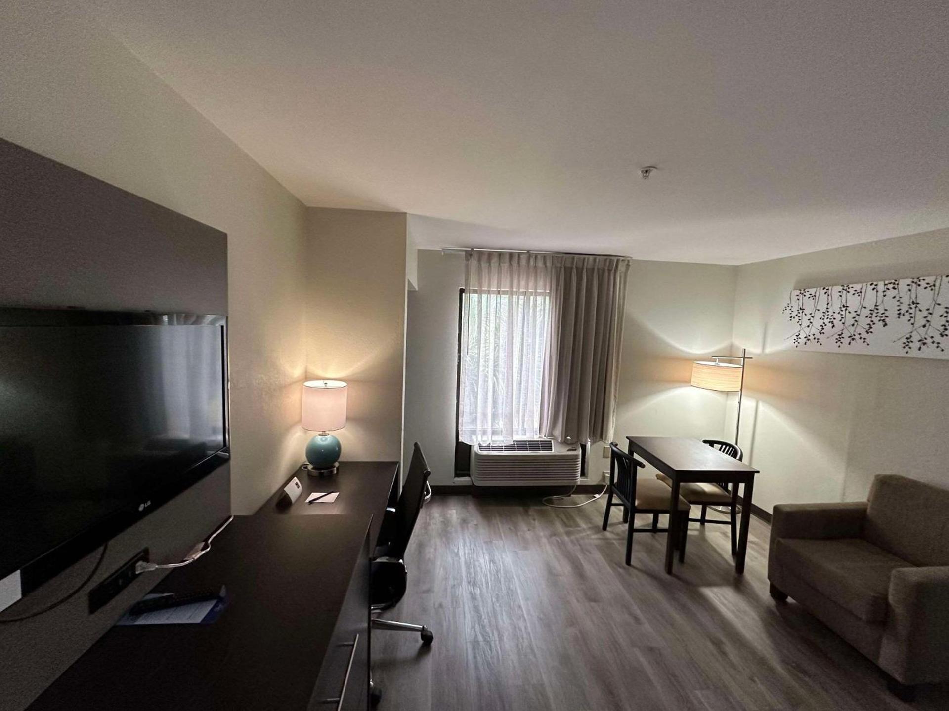 Sleep Inn & Suites Pineville - Alexandria photo 36