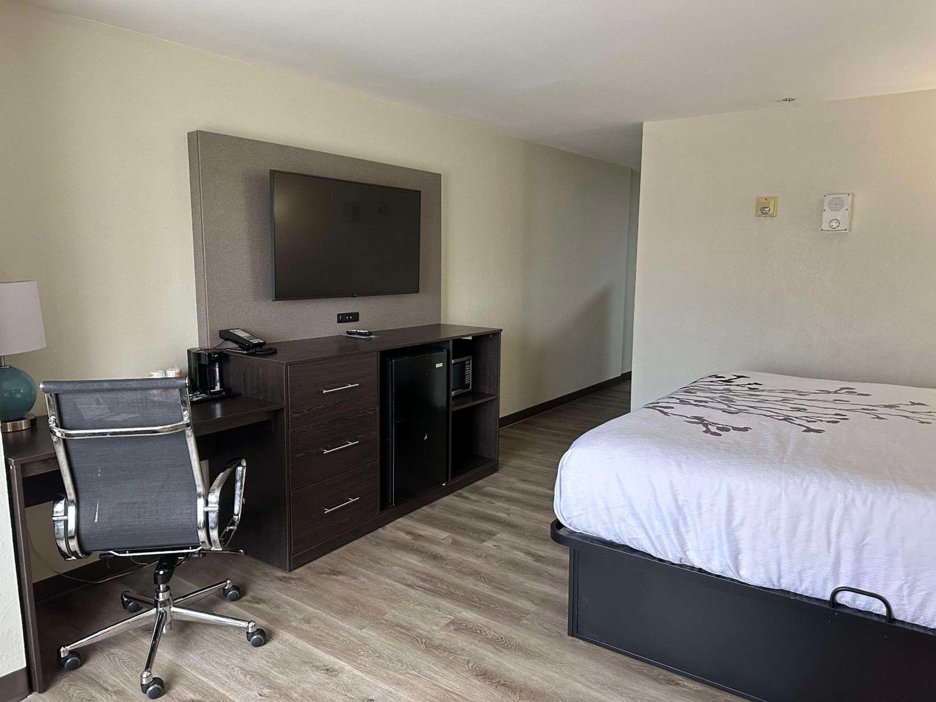 Sleep Inn & Suites Pineville - Alexandria photo 55