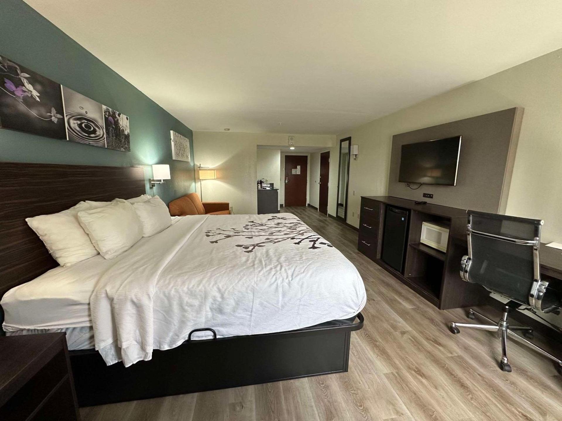 Sleep Inn & Suites Pineville - Alexandria photo 61