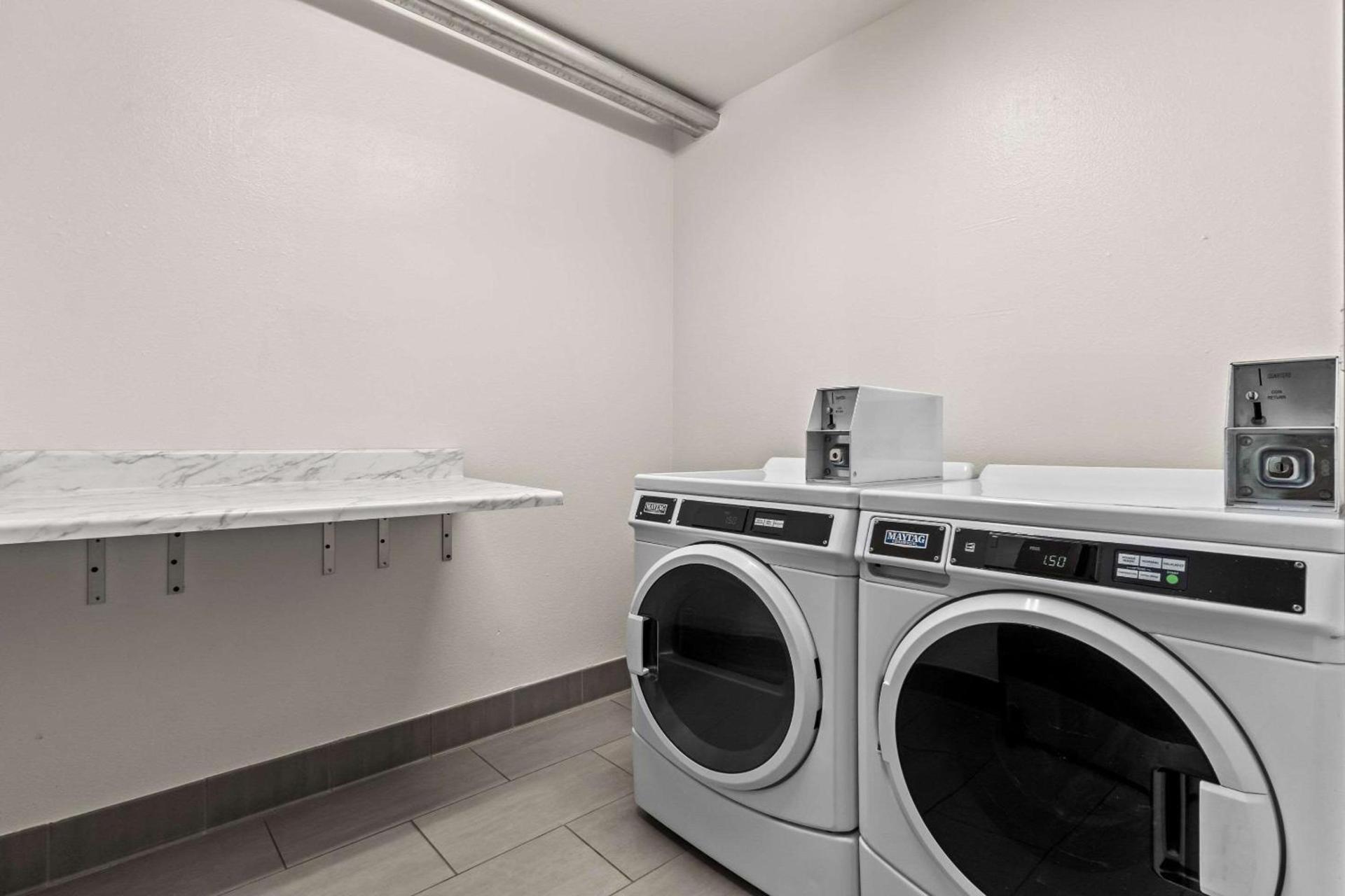 Comfort Inn & Suites Boulder photo 46