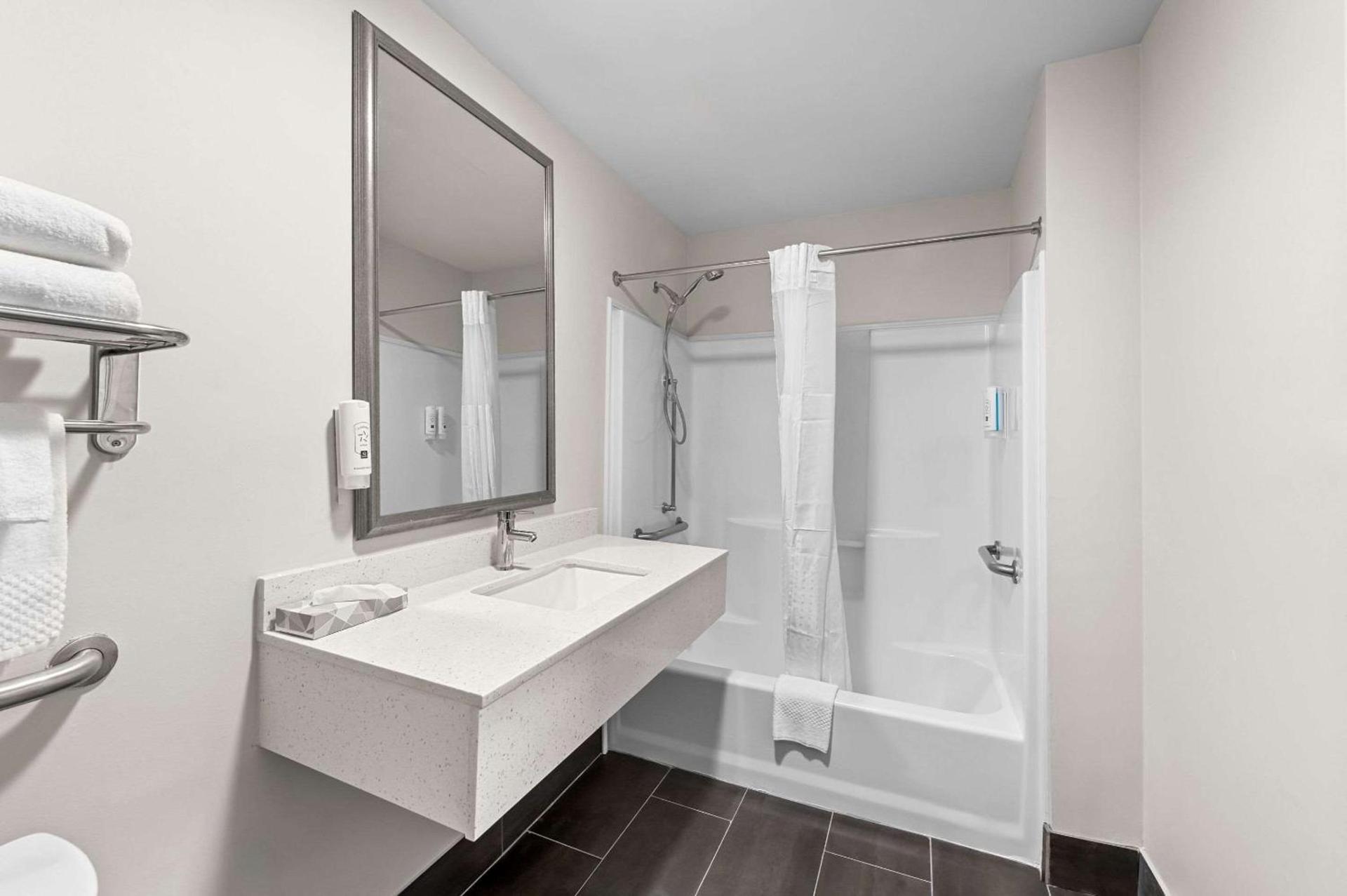 Quality Inn & Suites Kilgore-Longview photo 18