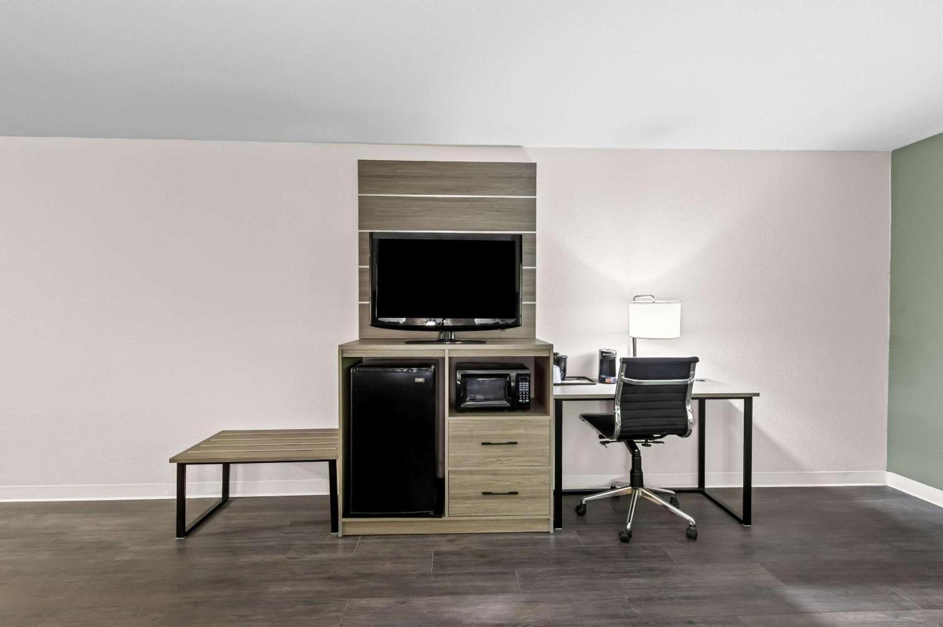 Quality Inn & Suites Kilgore-Longview photo 26
